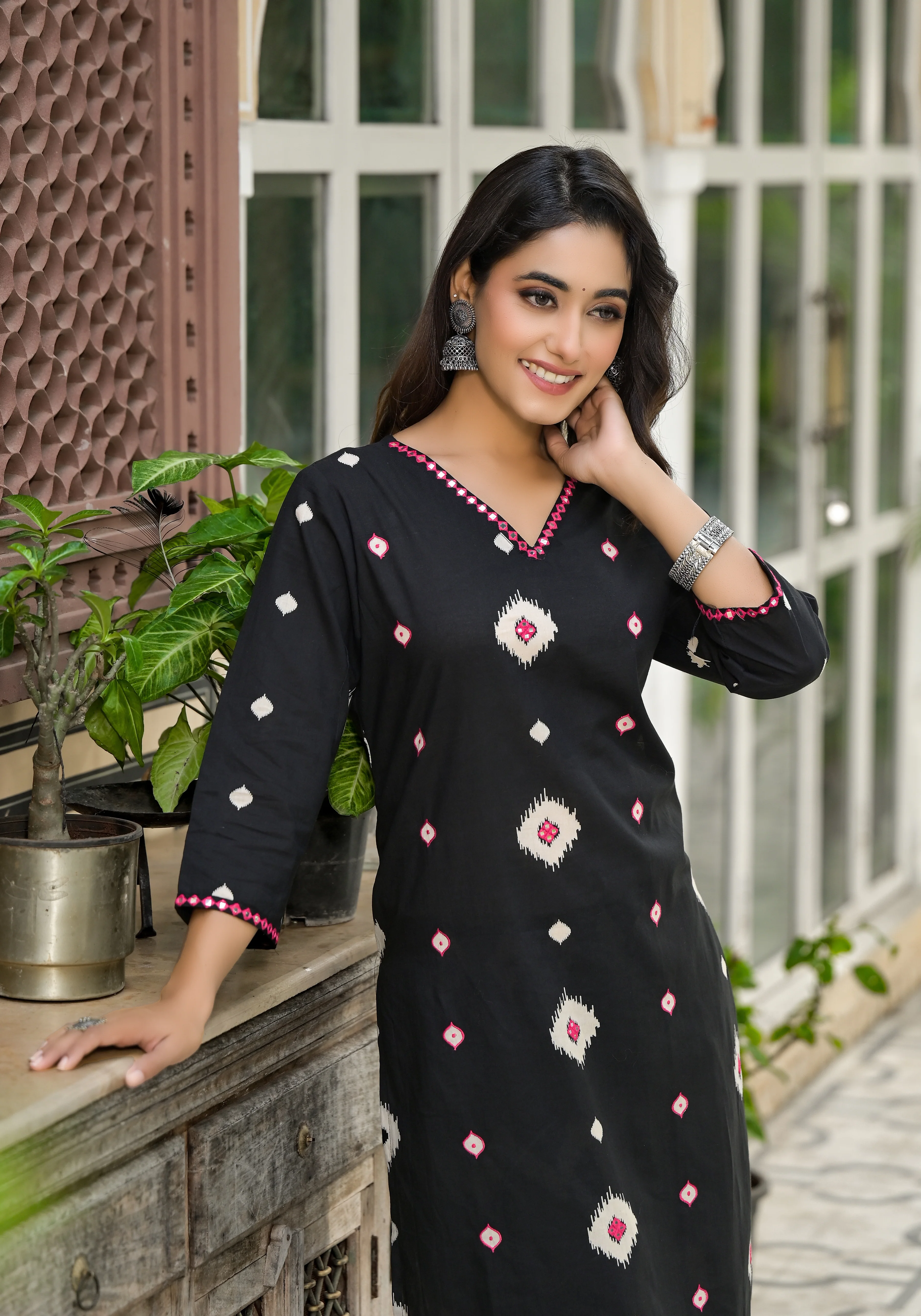 ARANYA ONYX IKAT PRINT COTTON SUIT SET - Image 2