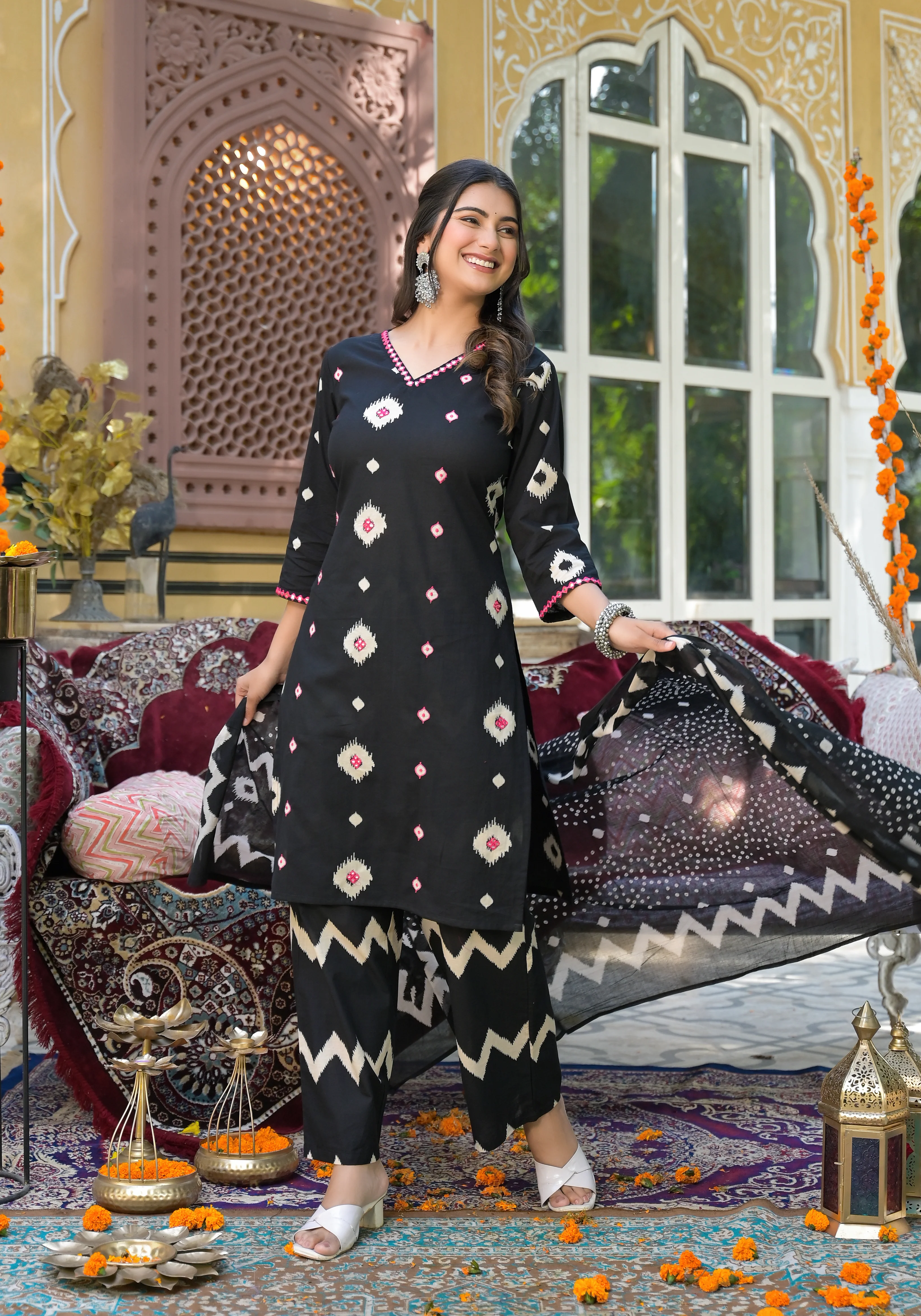 ARANYA ONYX IKAT PRINT COTTON SUIT SET - Image 9