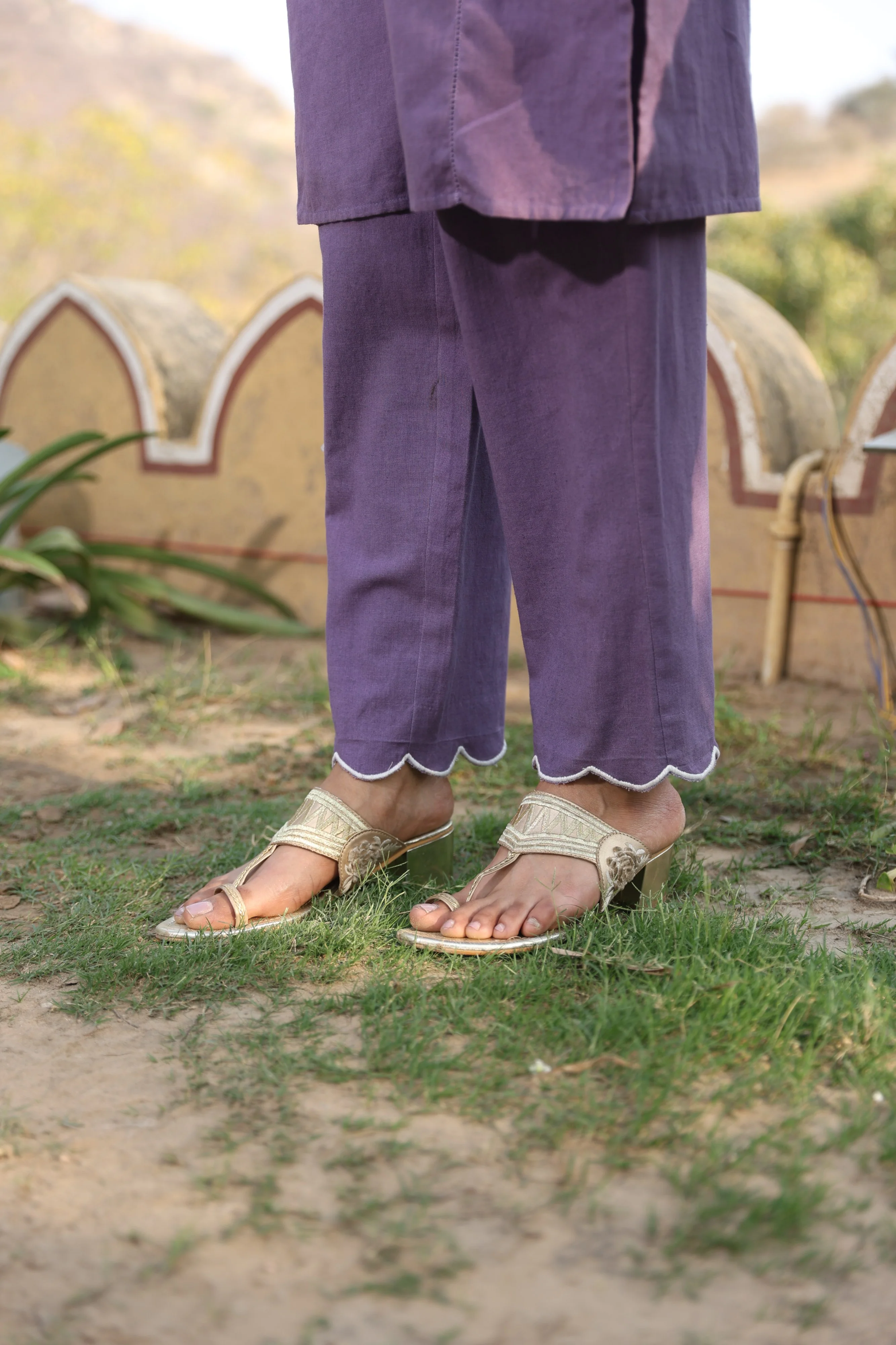 Tushki Carnation Cotton Kurta Pant Set - Image 4