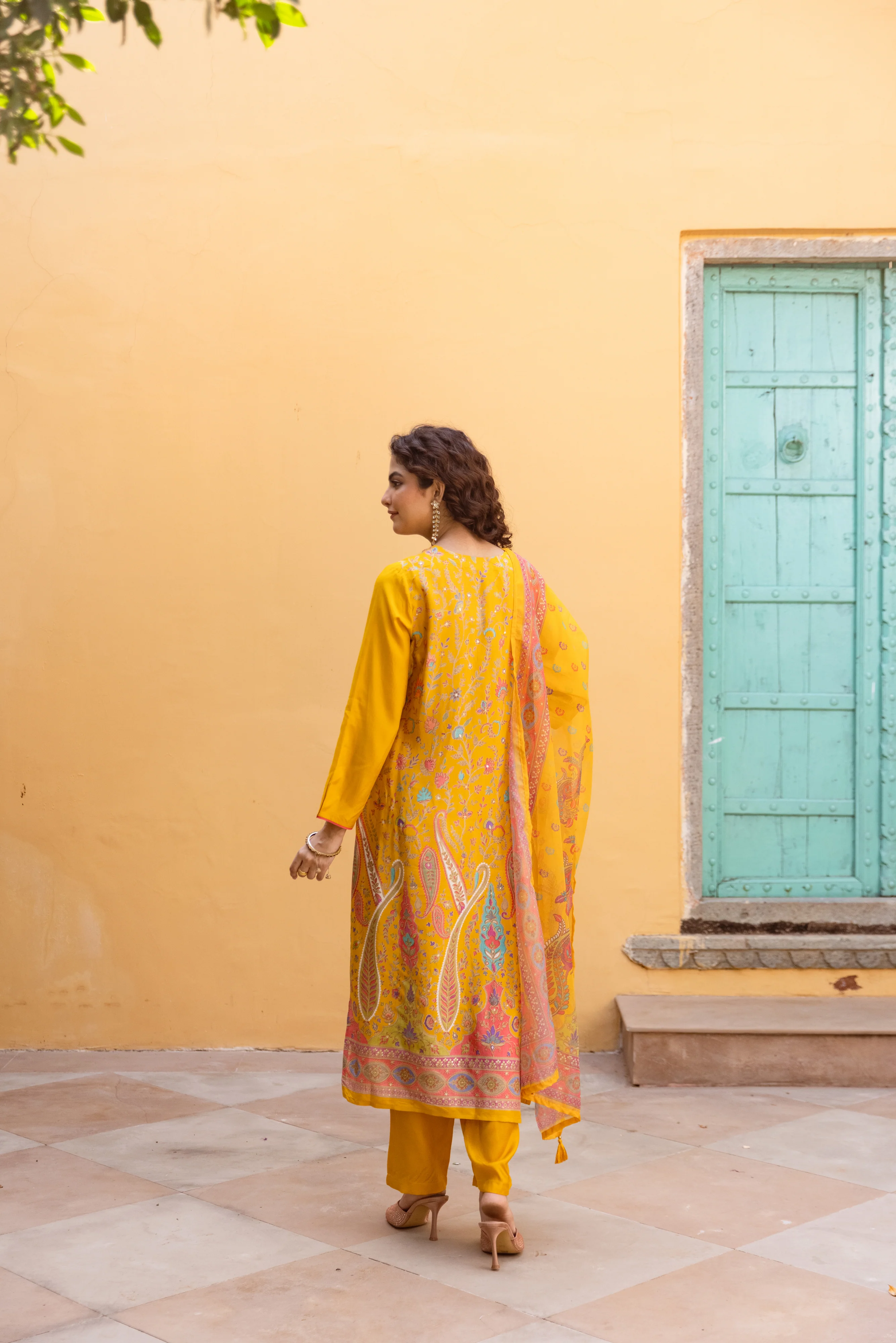 Saisha Amber Premium Digital Print Muslin Suit Set - Image 4