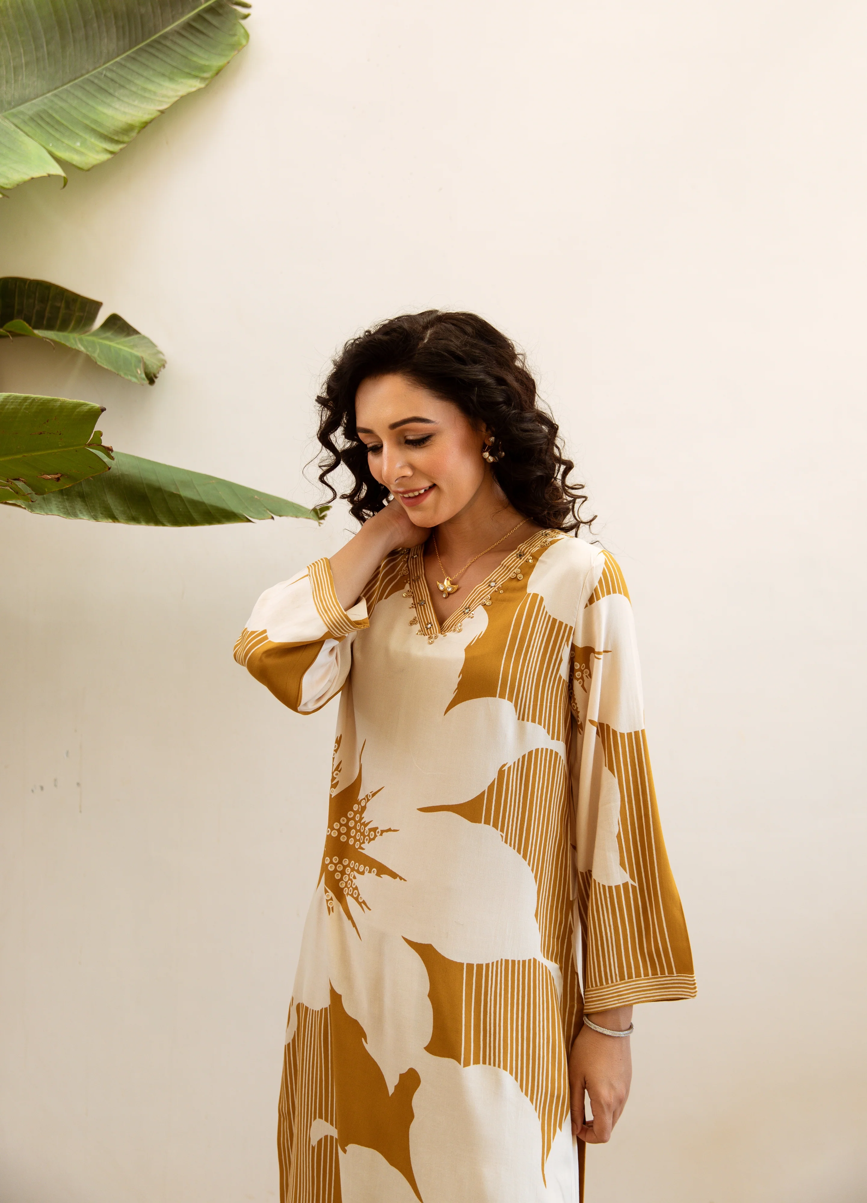 Prapti Amber Printed Kurta Pant Set - Image 7