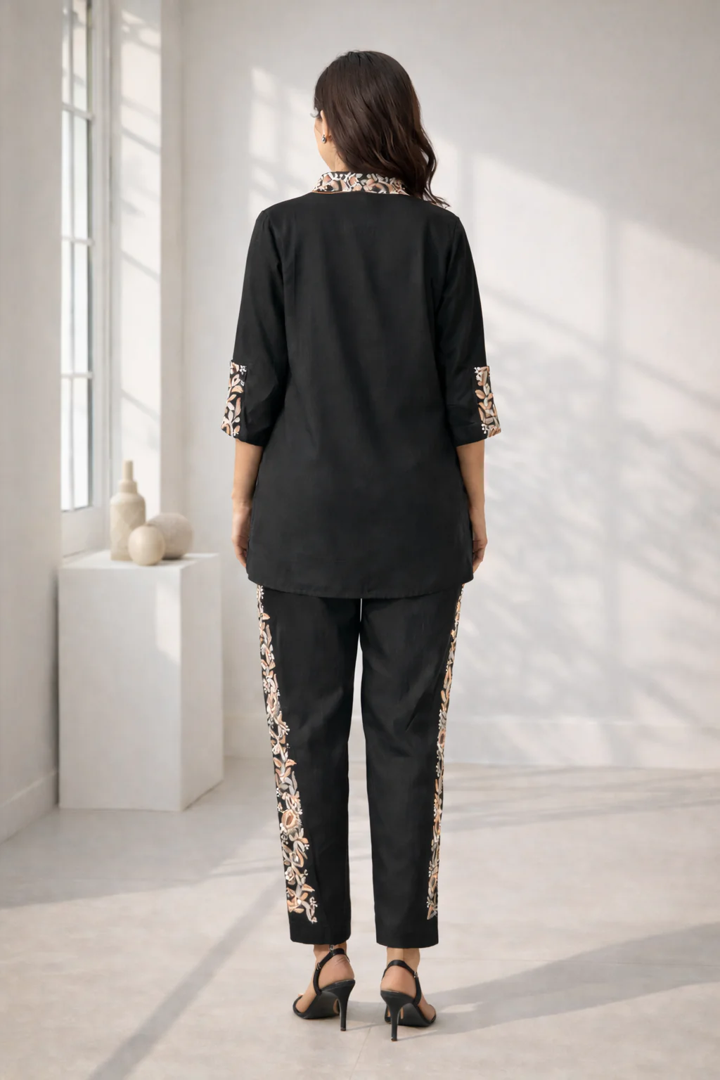 Oorvi Onyx Embroidered Co-ord Set - Image 3