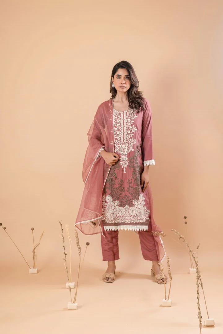 MUDRA RAISIN EMBROIDERY SUIT SET - Image 4