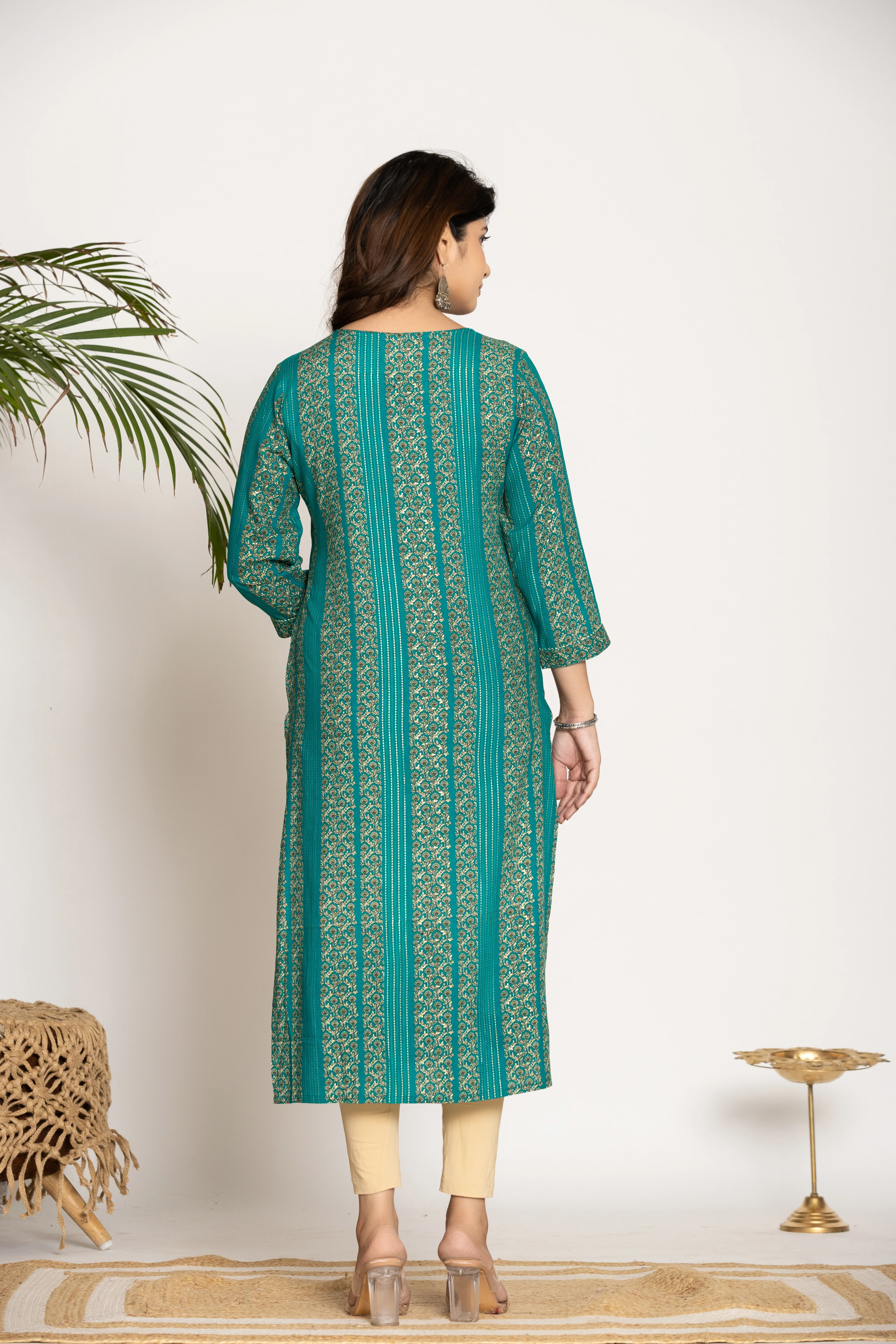 UMA TEAL PRINTED COTTON KURTI - Image 3