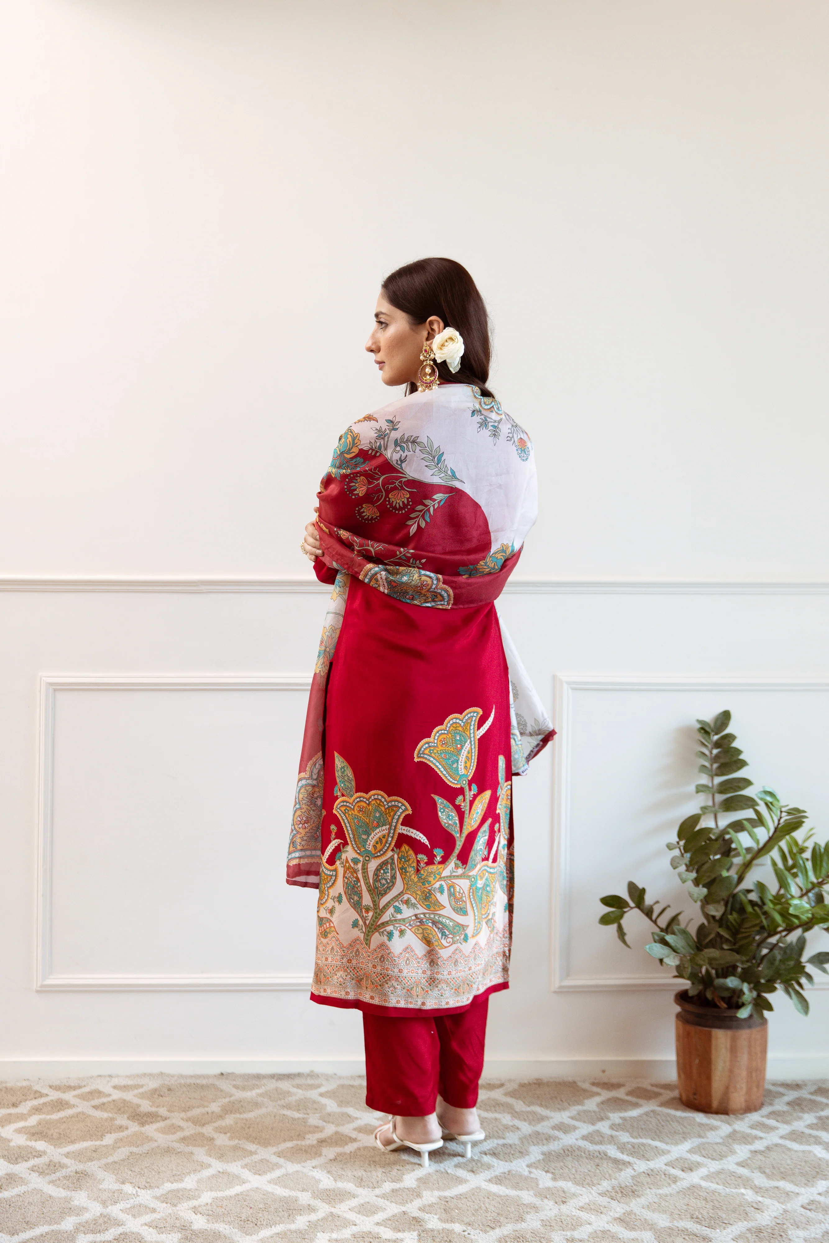 Saisha Scarlet Premium Digital Print Muslin Suit Set - Image 3
