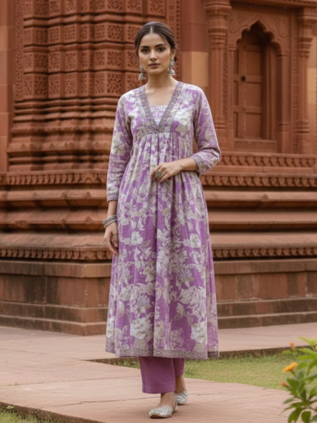 Tejaswi Lilac Floral Suit Set - Image 11