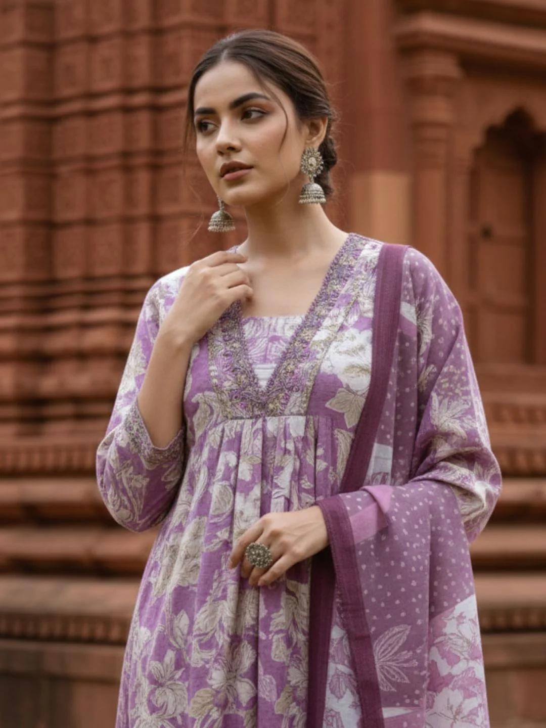 Tejaswi Lilac Floral Suit Set - Image 14