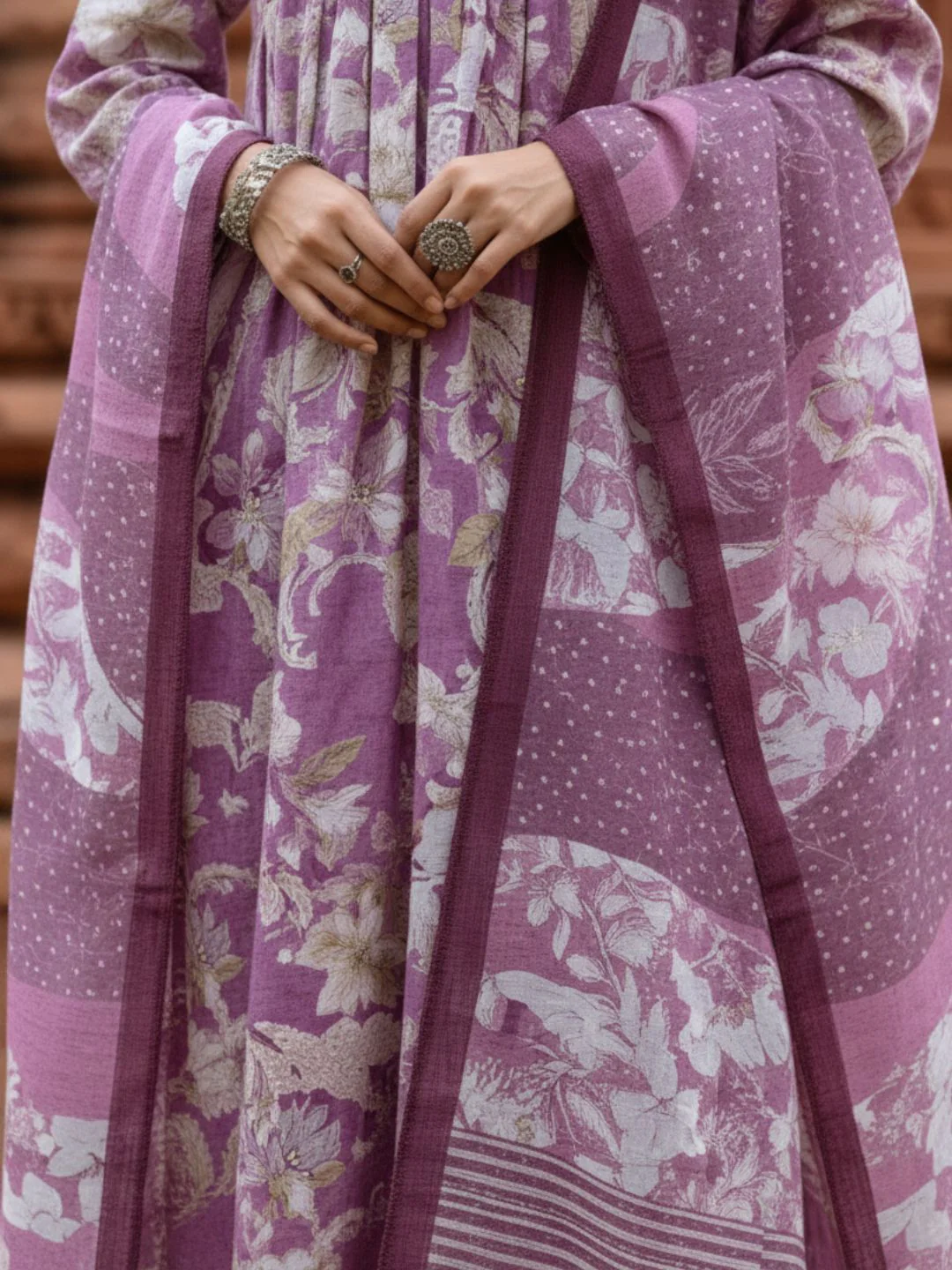 Tejaswi Lilac Floral Suit Set - Image 15