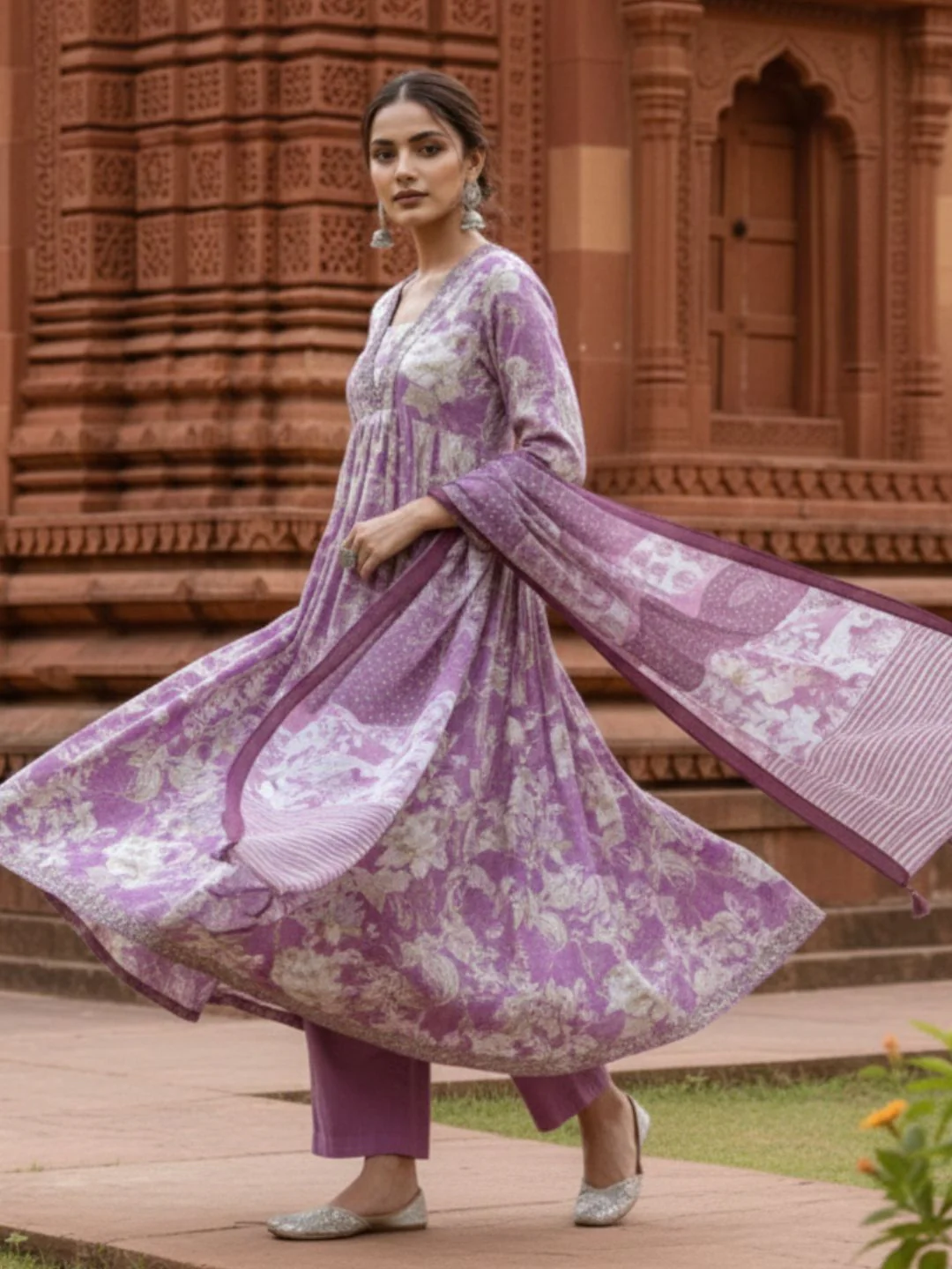 Tejaswi Lilac Floral Suit Set - Image 16