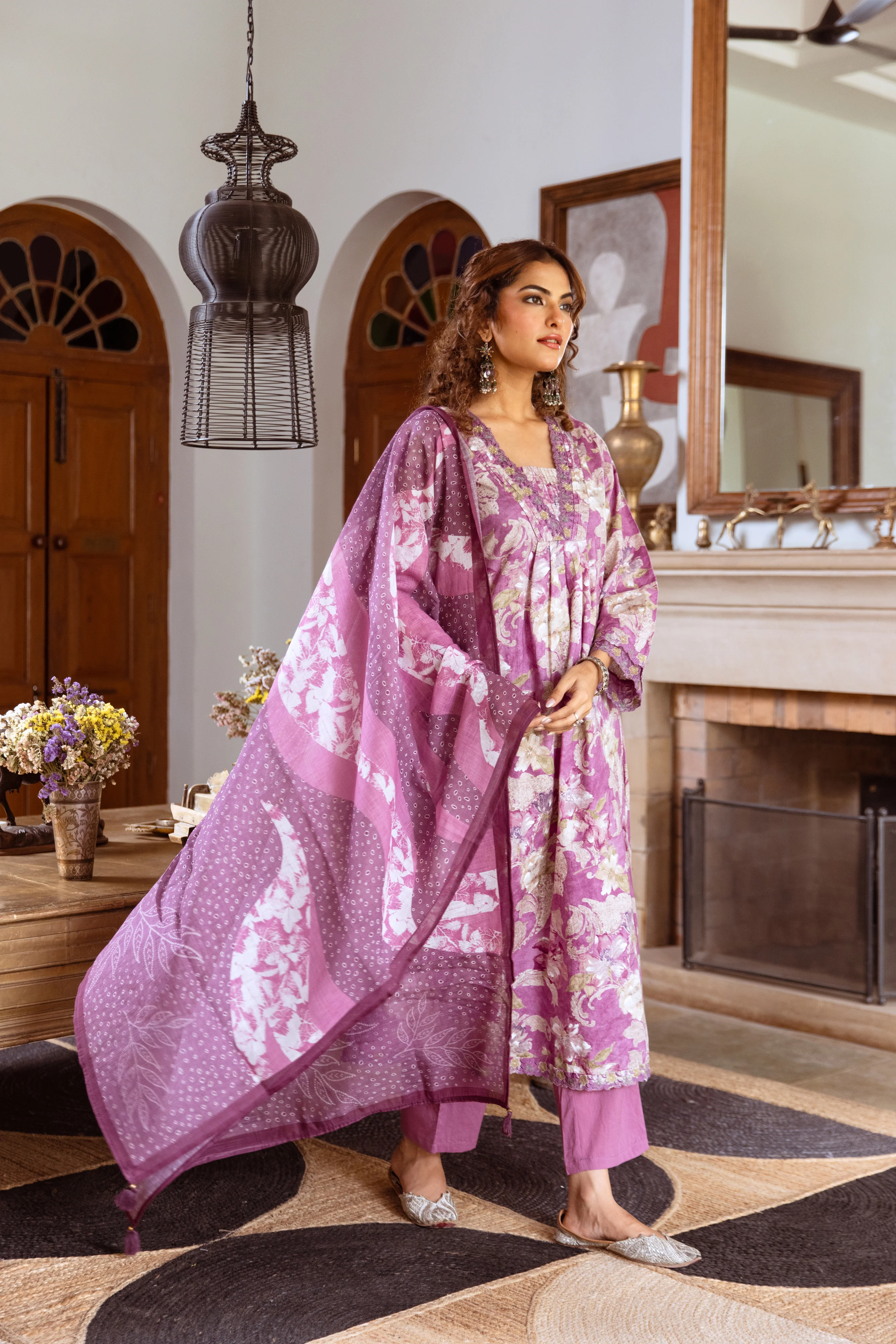 Tejaswi Lilac Floral Suit Set - Image 24