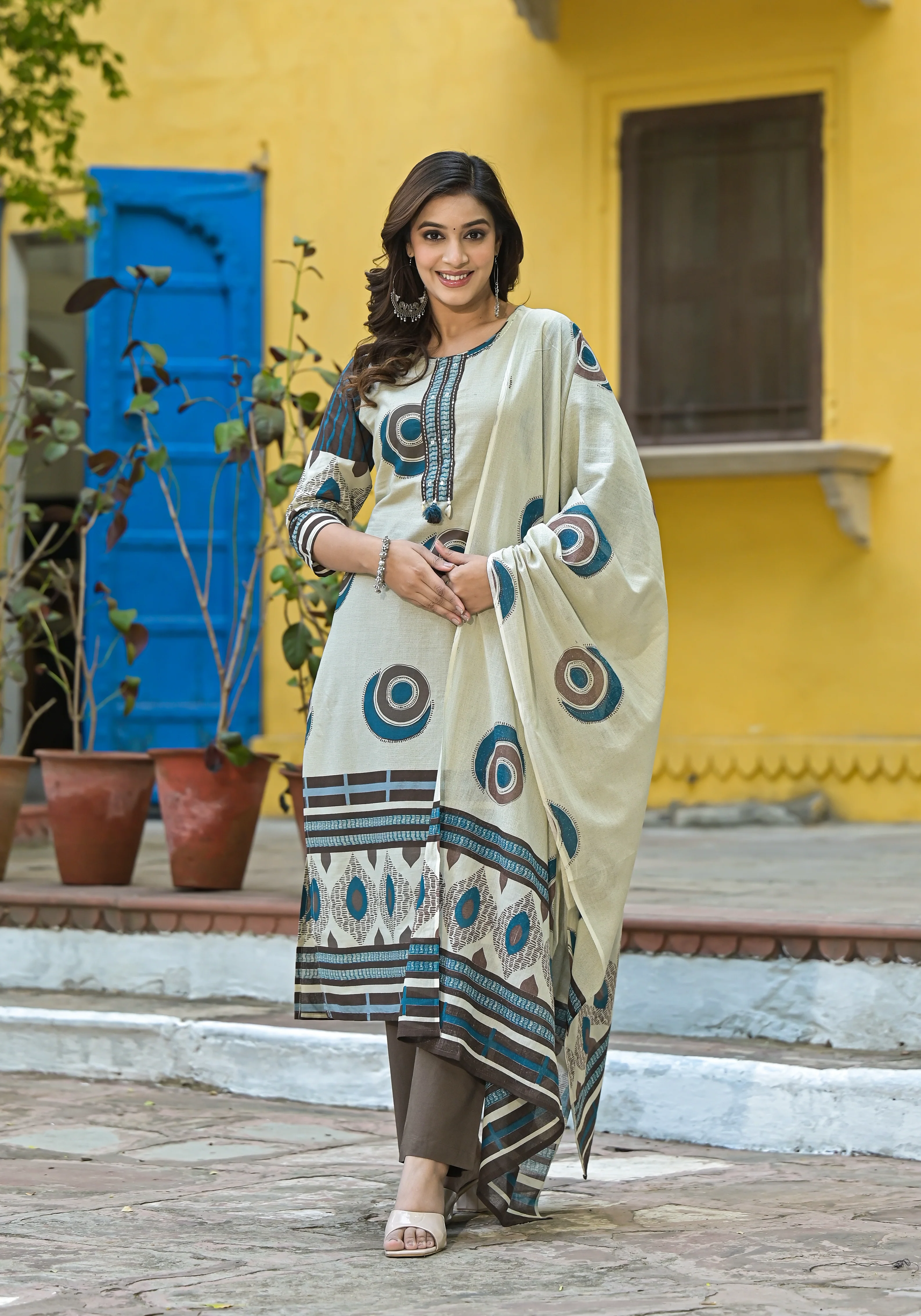Hiya Ecru Cotton Suit set - Image 6