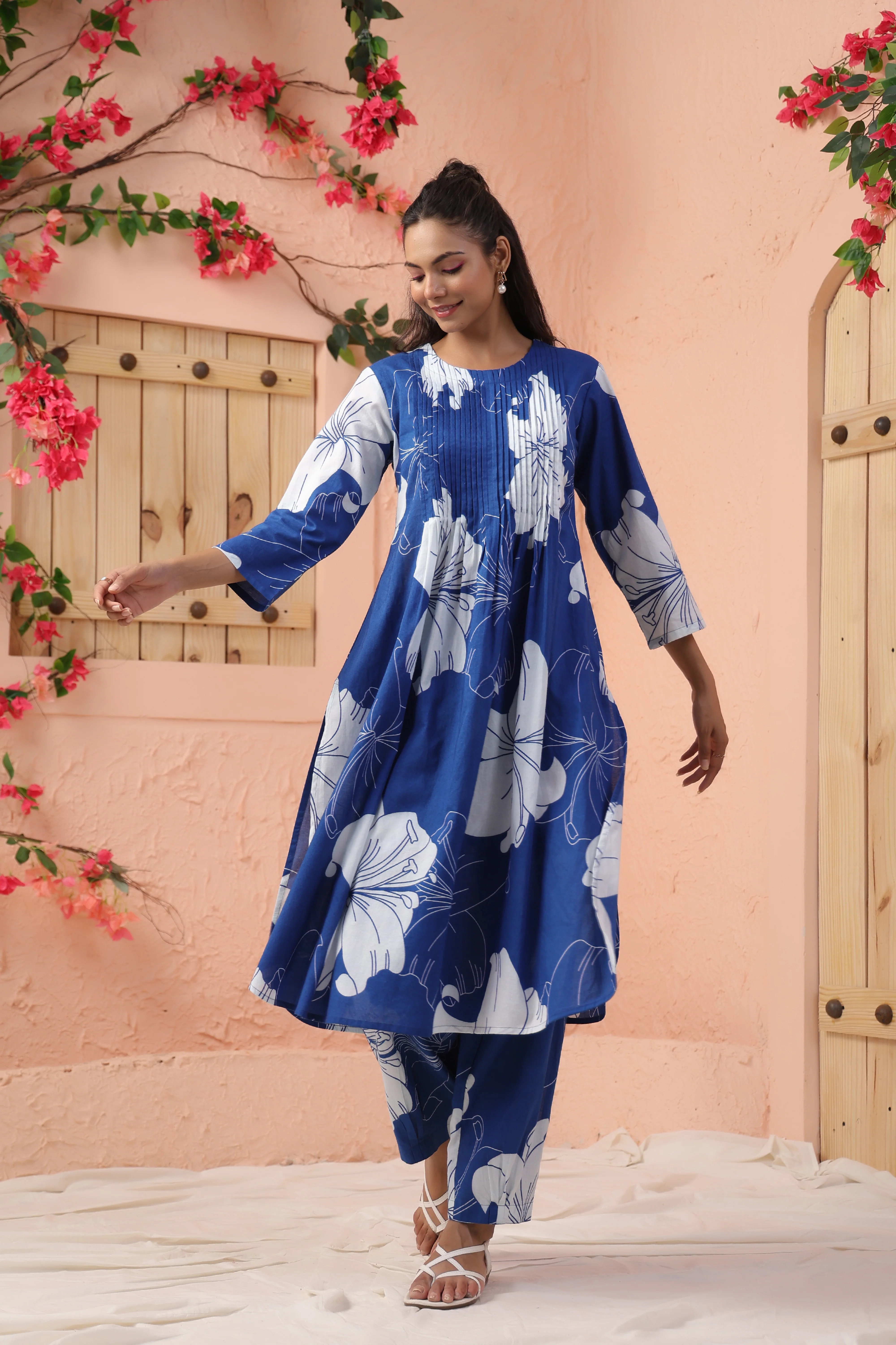 Harshini Mayablue Floral Printed Co-ord Set - Image 7