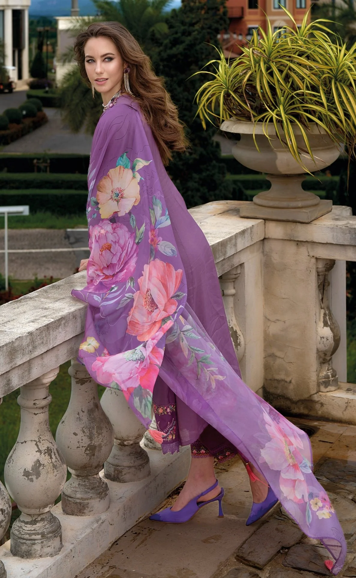 Tuba Orchid Full Work Heavy Suit Set - Image 4