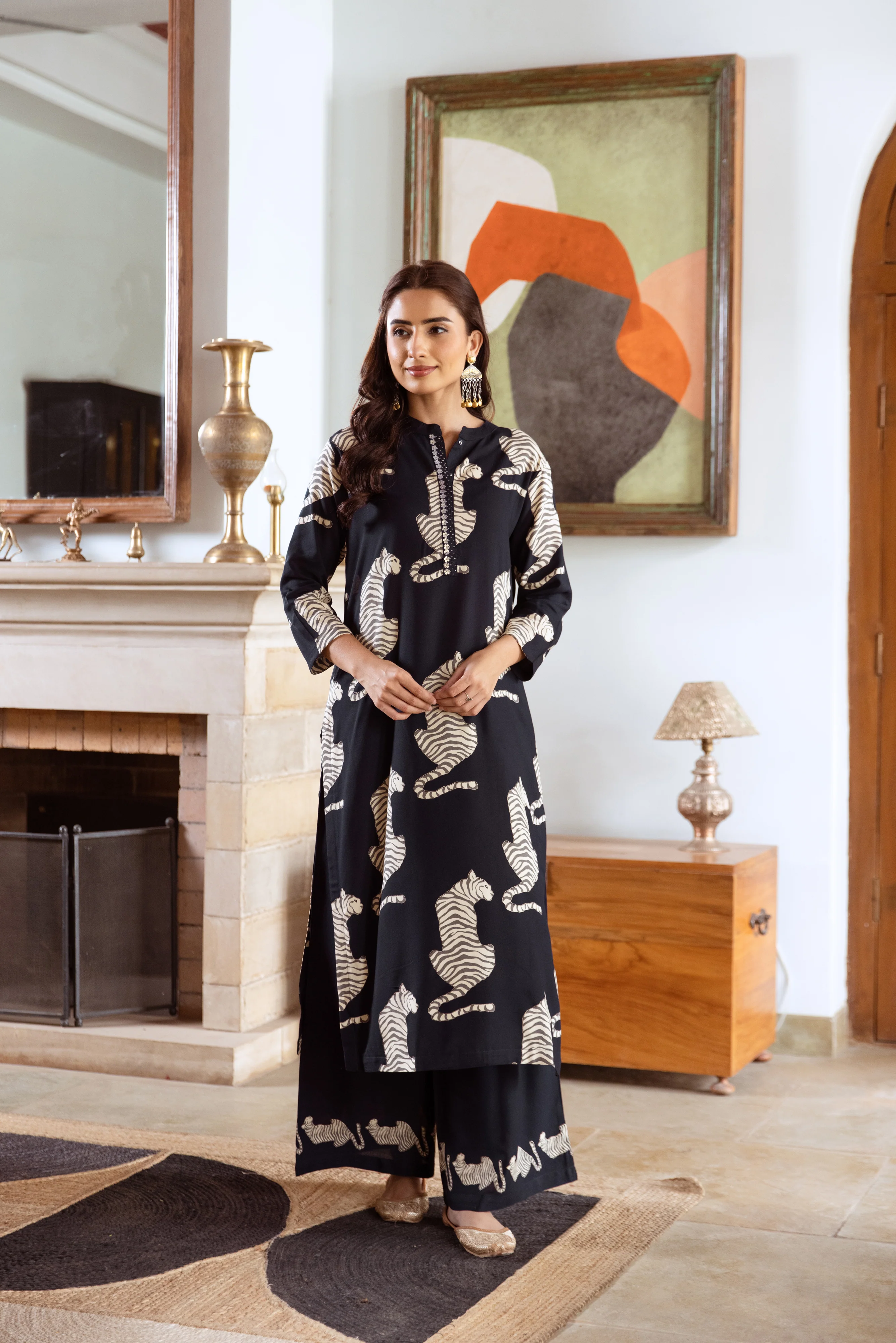 Aruna Midnight Tiger Kurta Pant Set - Image 6