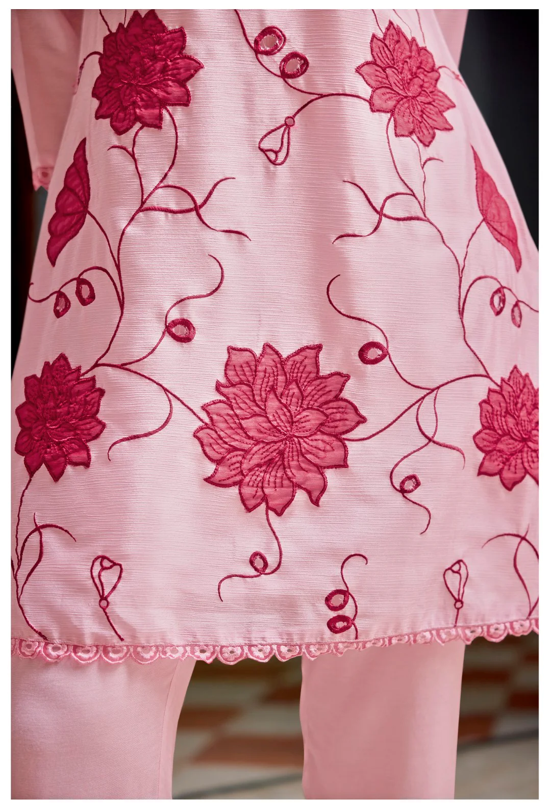 Barista Rose Embroidery Cotton Co-ord Set - Image 9