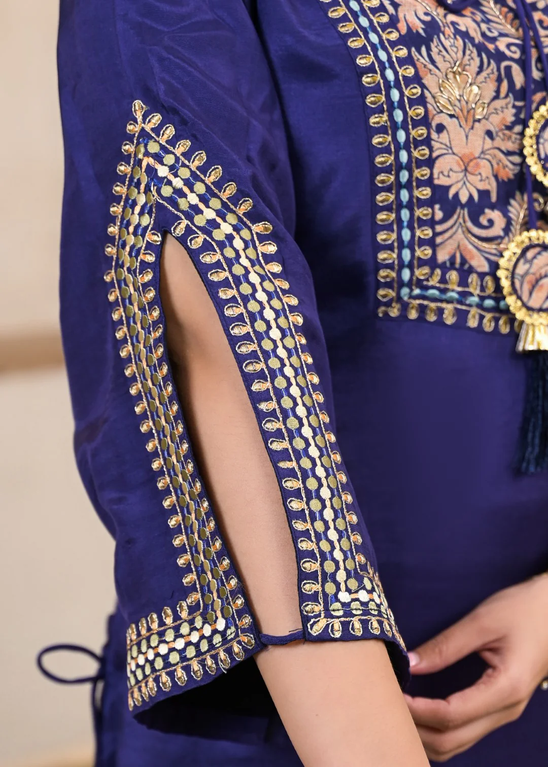 Sera hibis embroidery premium co-ord set - Image 5