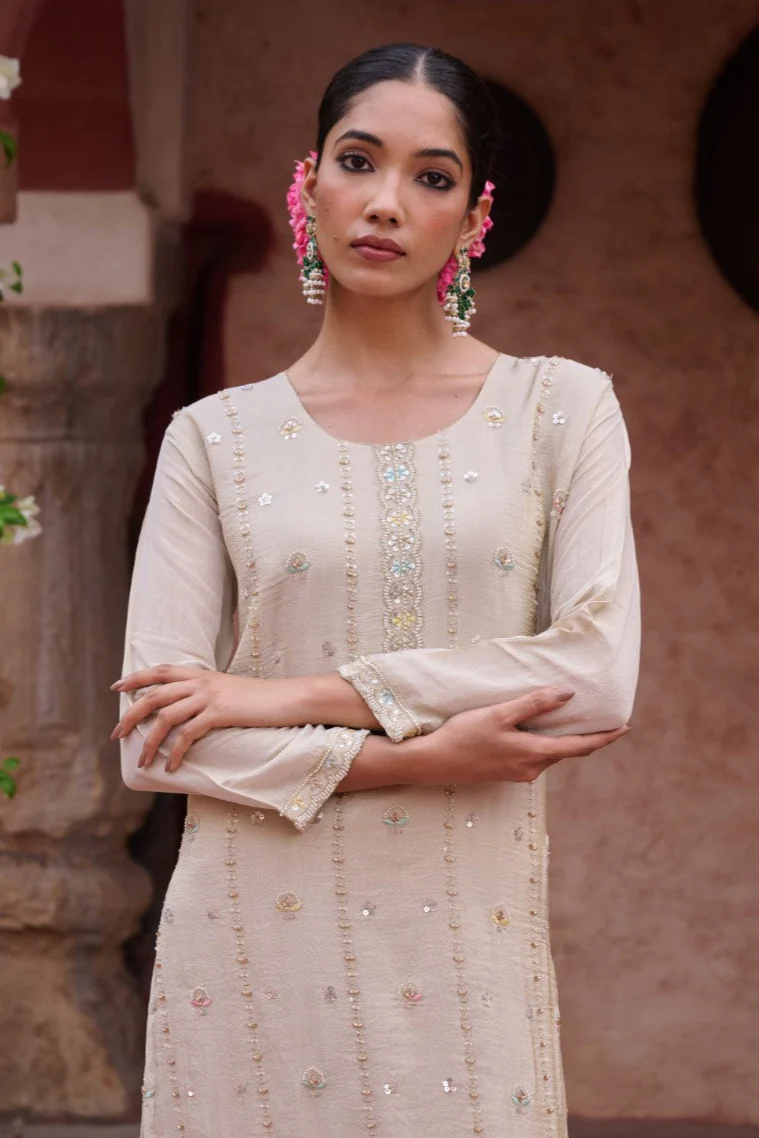 Gaurisha Daisy Full work Premium Suit Set - Image 12