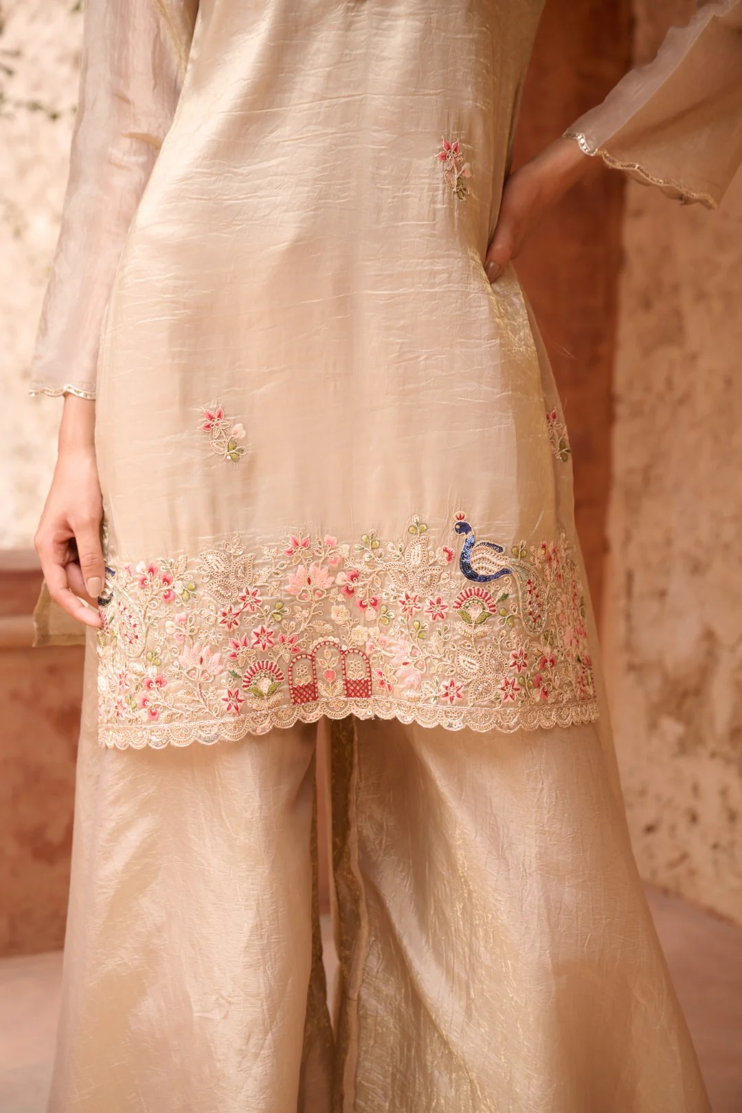 Sangini gold full work premium suit set - Image 22