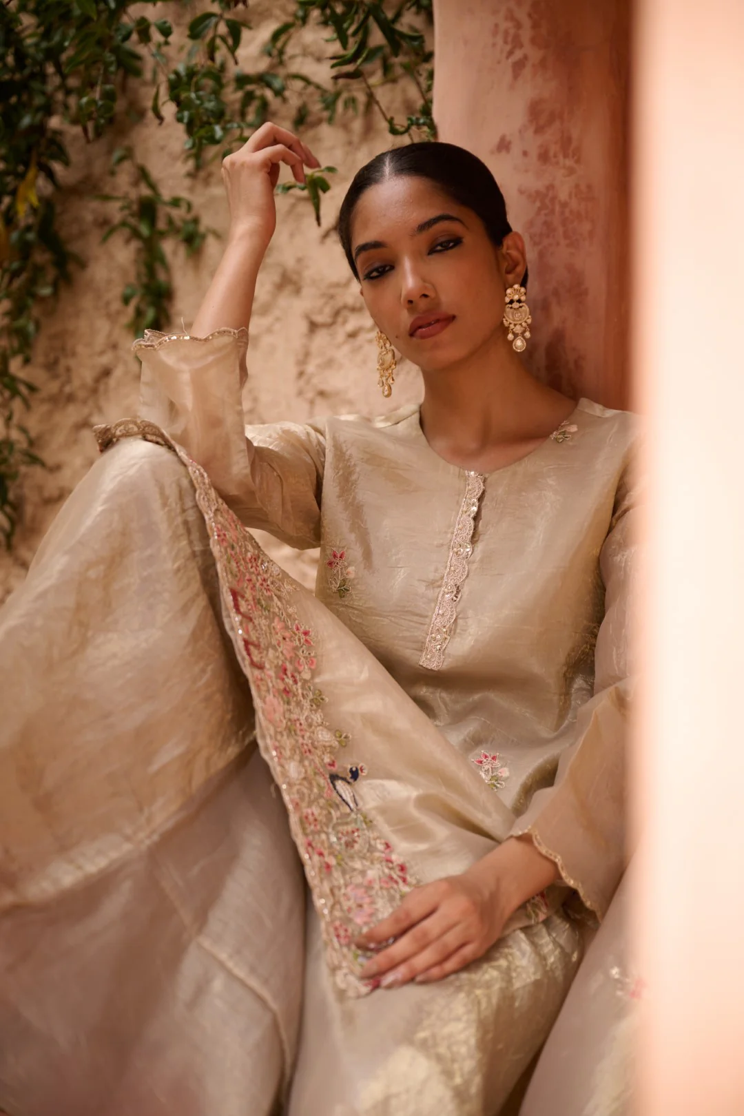 Sangini gold full work premium suit set - Image 28