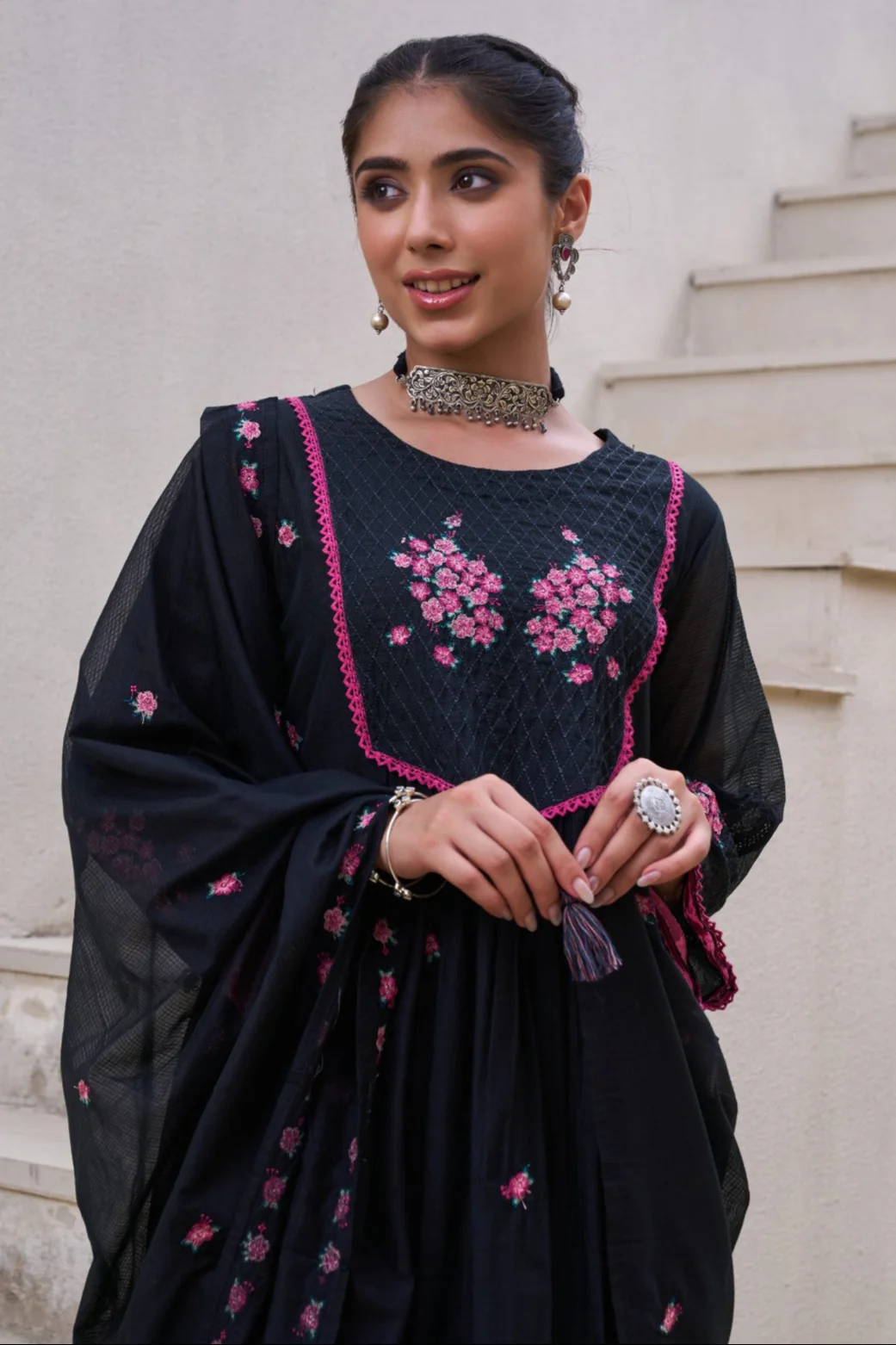 Sonpal mist embroidery cotton suit set - Image 2