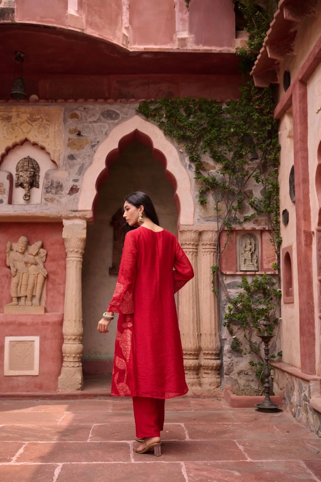 Sangini Scarlet Premium Suit set - Image 22
