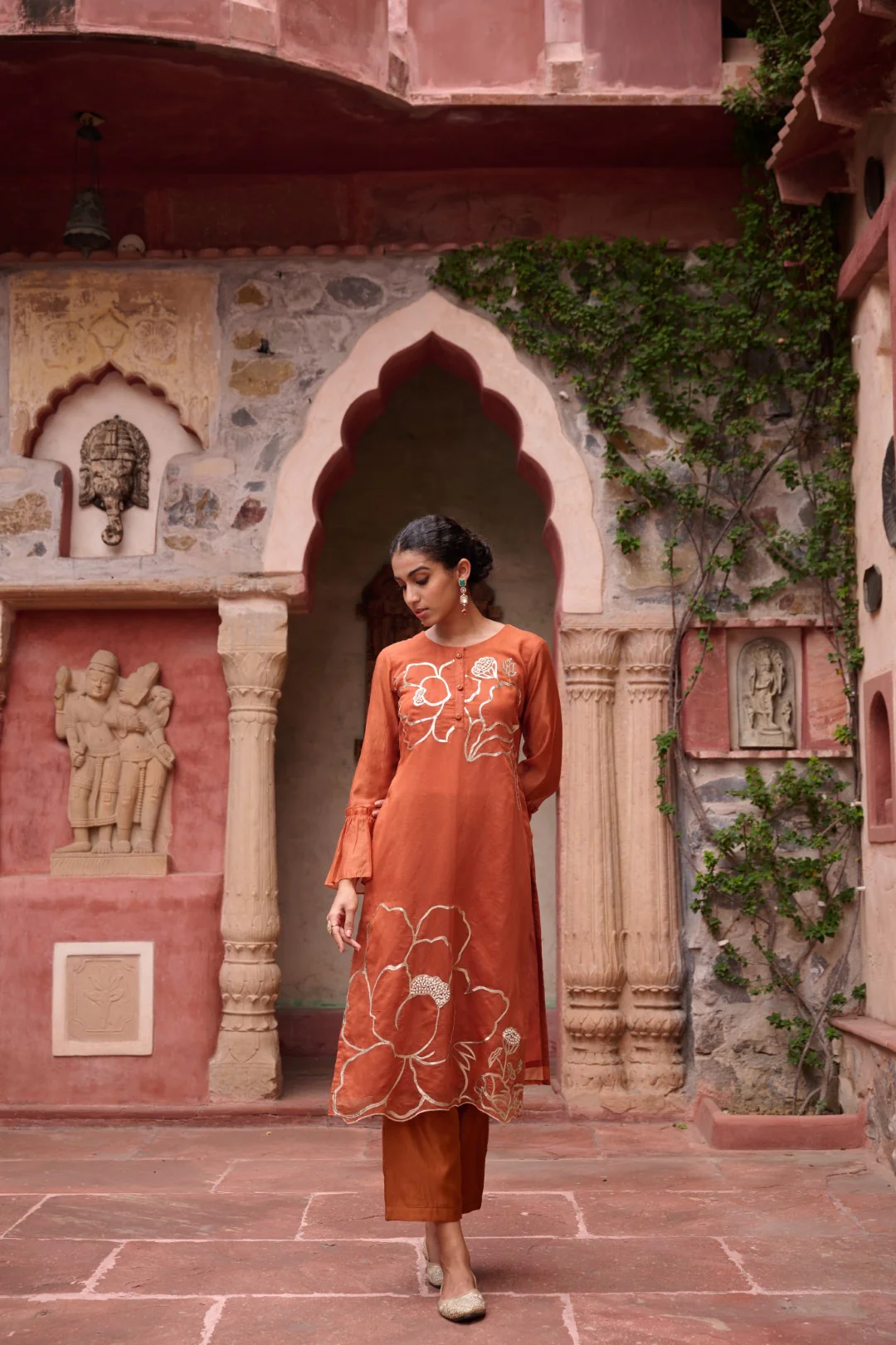 Sangini Apricot Premium Suit set - Image 10