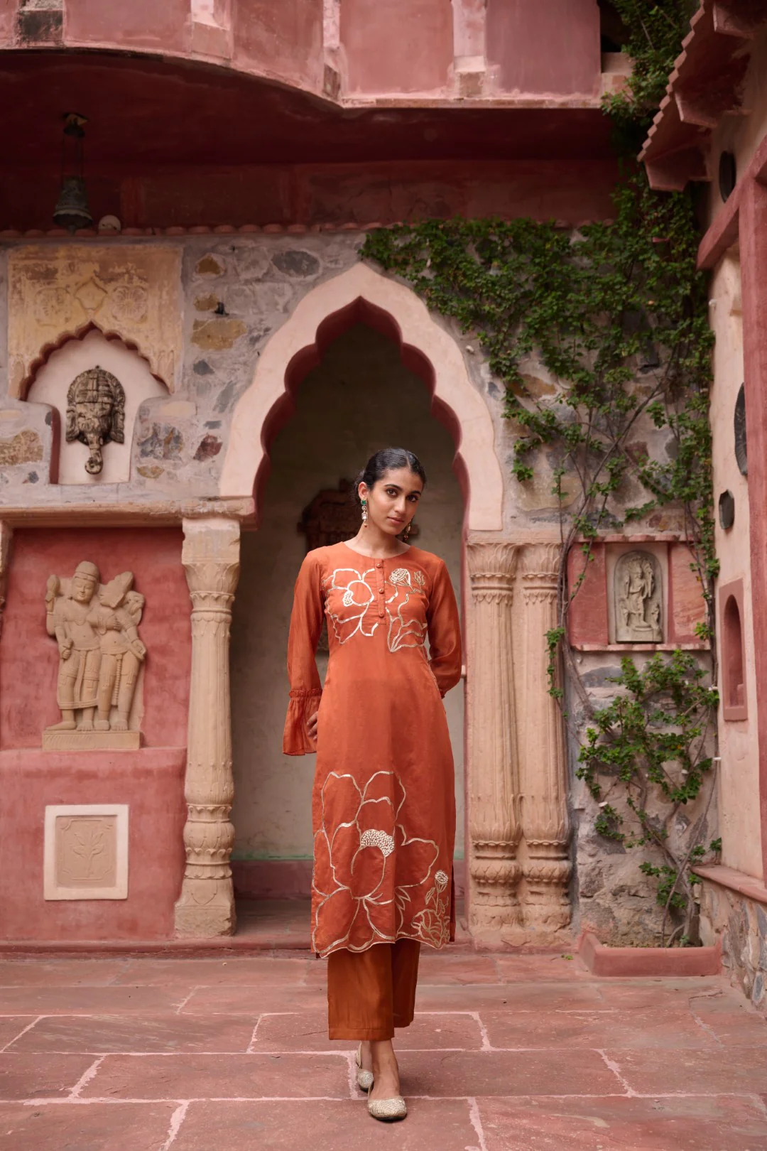 Sangini Apricot Premium Suit set - Image 11