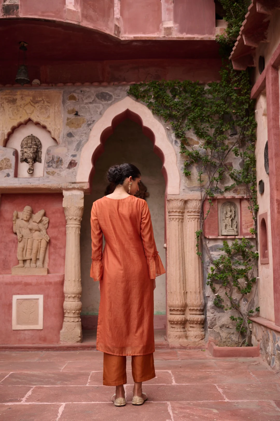 Sangini Apricot Premium Suit set - Image 18