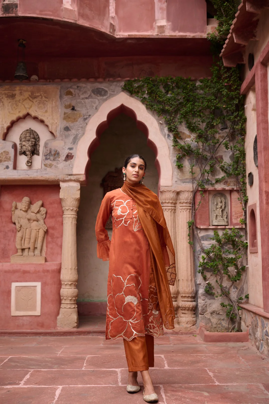 Sangini Apricot Premium Suit set - Image 19