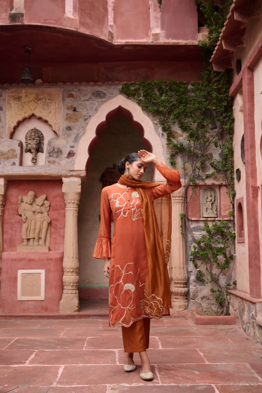 Sangini Apricot Premium Suit set - Image 21