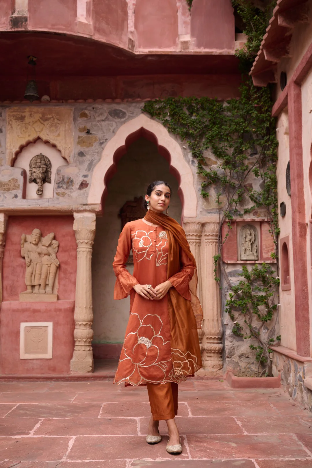 Sangini Apricot Premium Suit set - Image 26