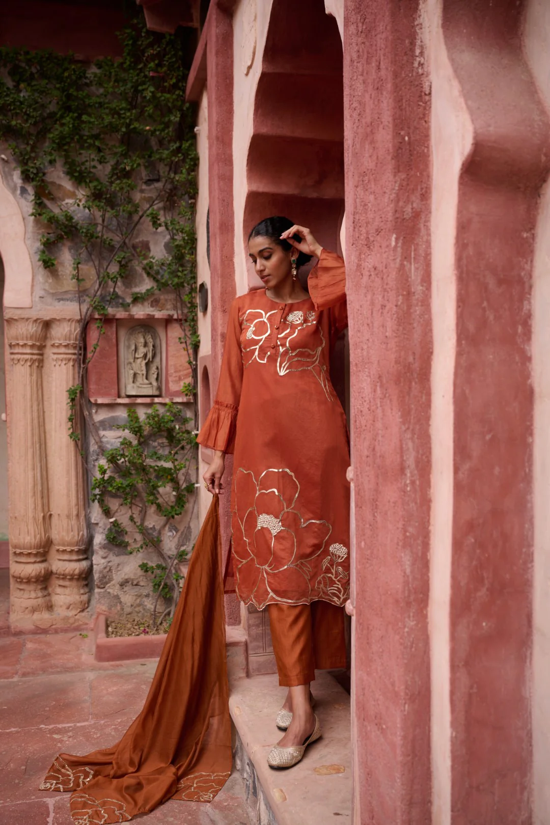 Sangini Apricot Premium Suit set - Image 31
