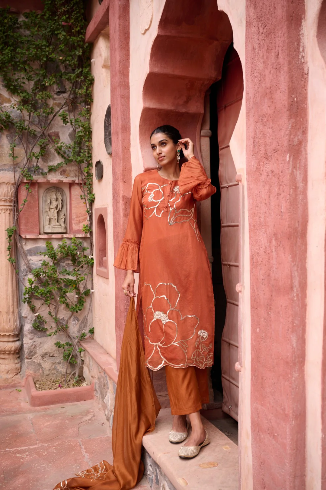 Sangini Apricot Premium Suit set - Image 33