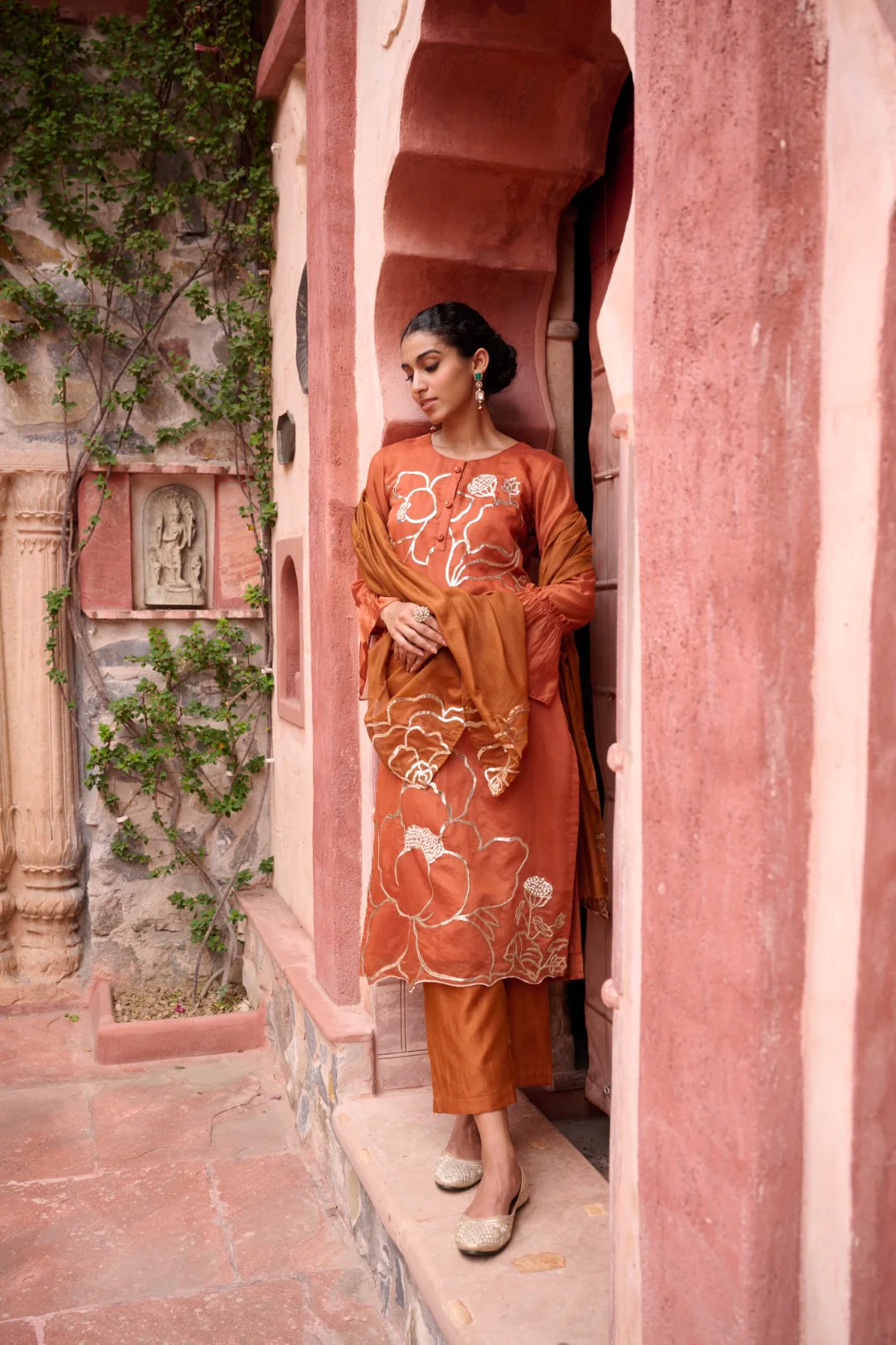 Sangini Apricot Premium Suit set - Image 36