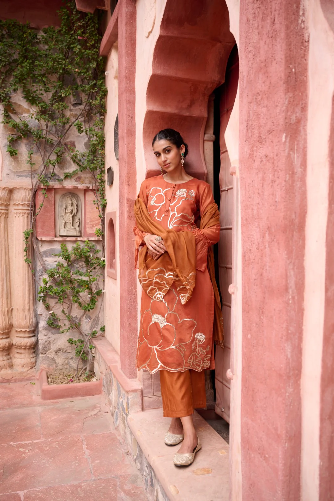 Sangini Apricot Premium Suit set - Image 37