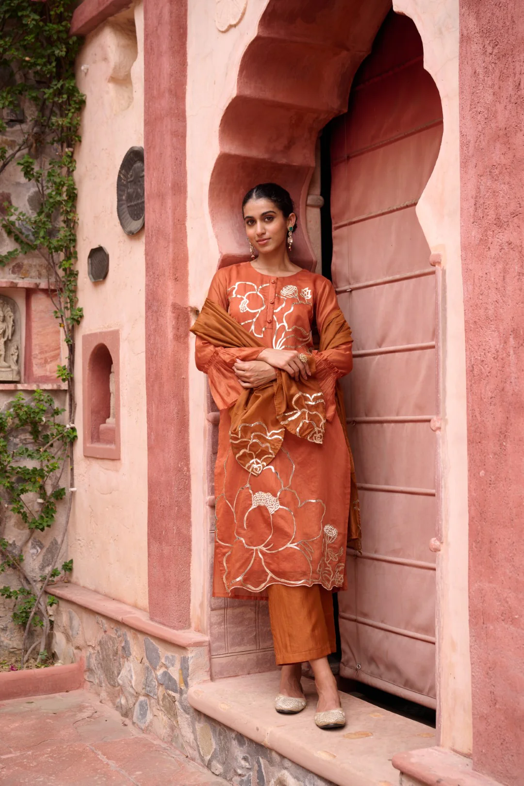Sangini Apricot Premium Suit set - Image 38