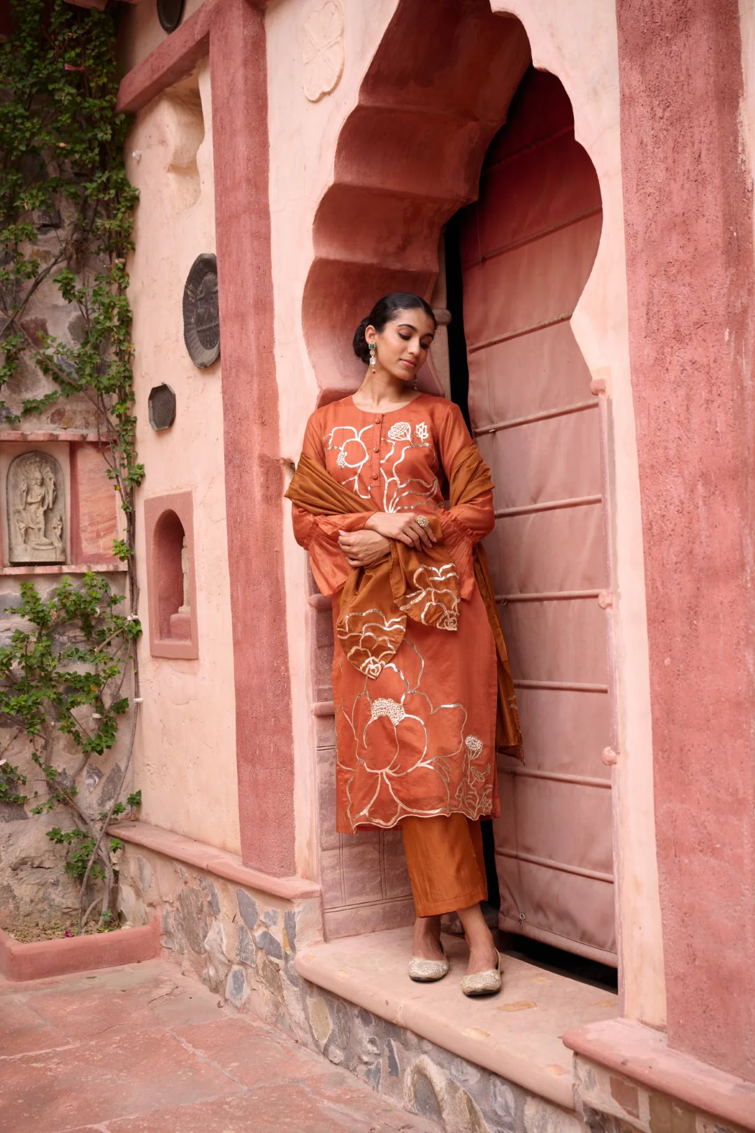 Sangini Apricot Premium Suit set - Image 39