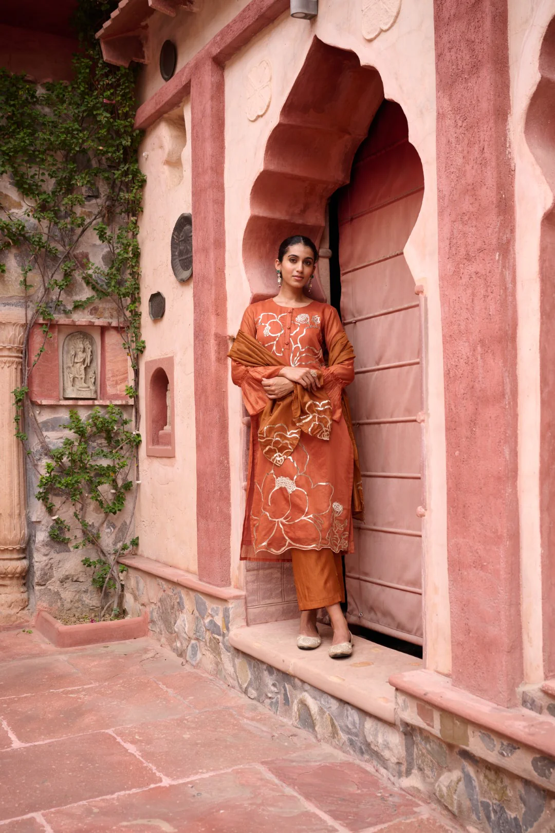 Sangini Apricot Premium Suit set - Image 40