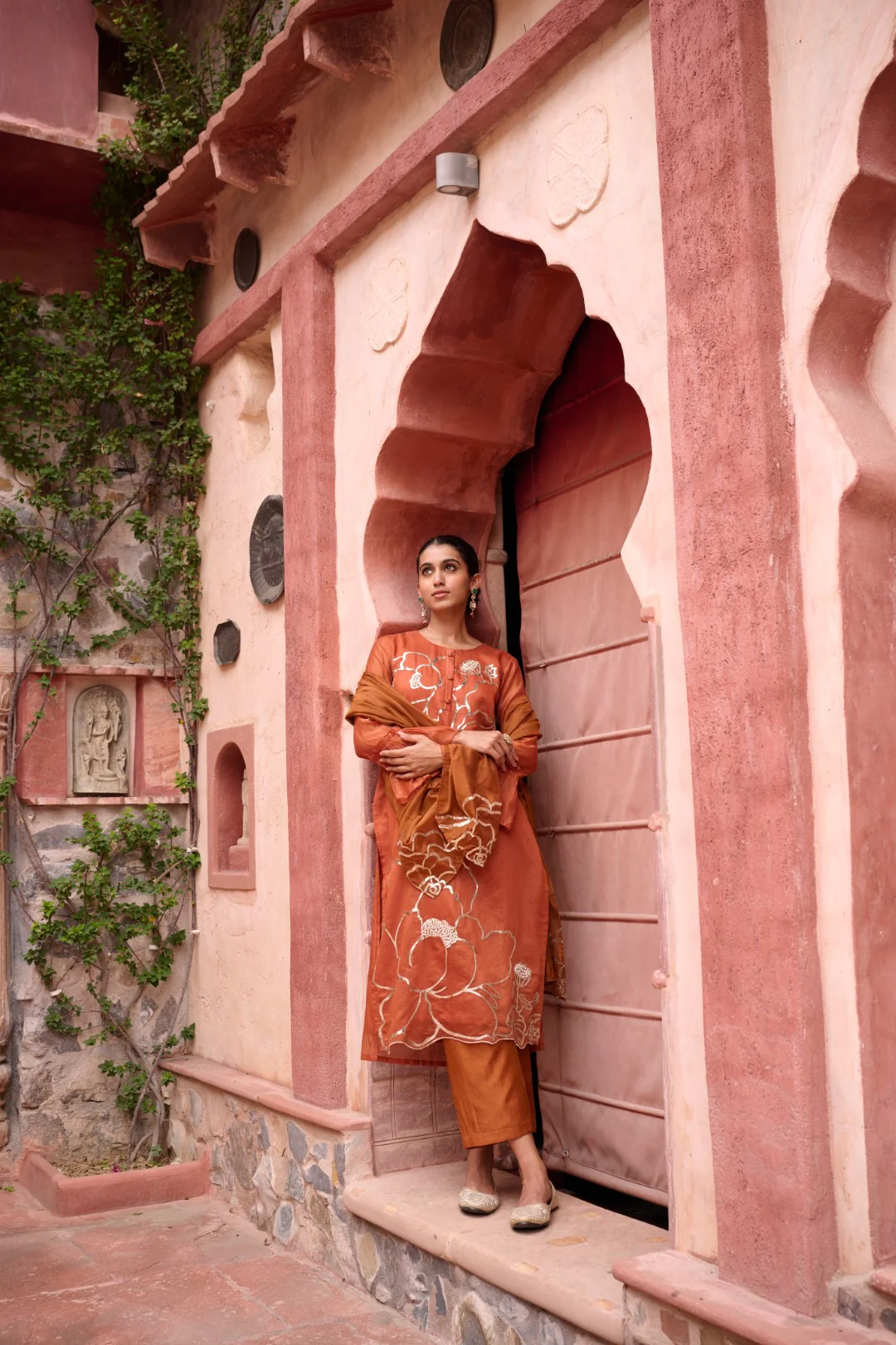 Sangini Apricot Premium Suit set - Image 41