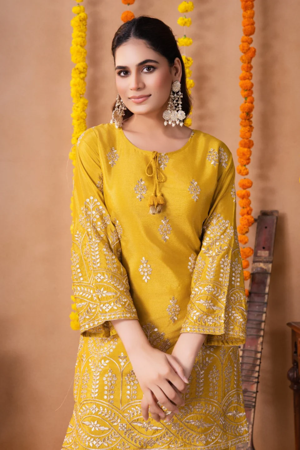 Keya amber work co-ord set - Image 2
