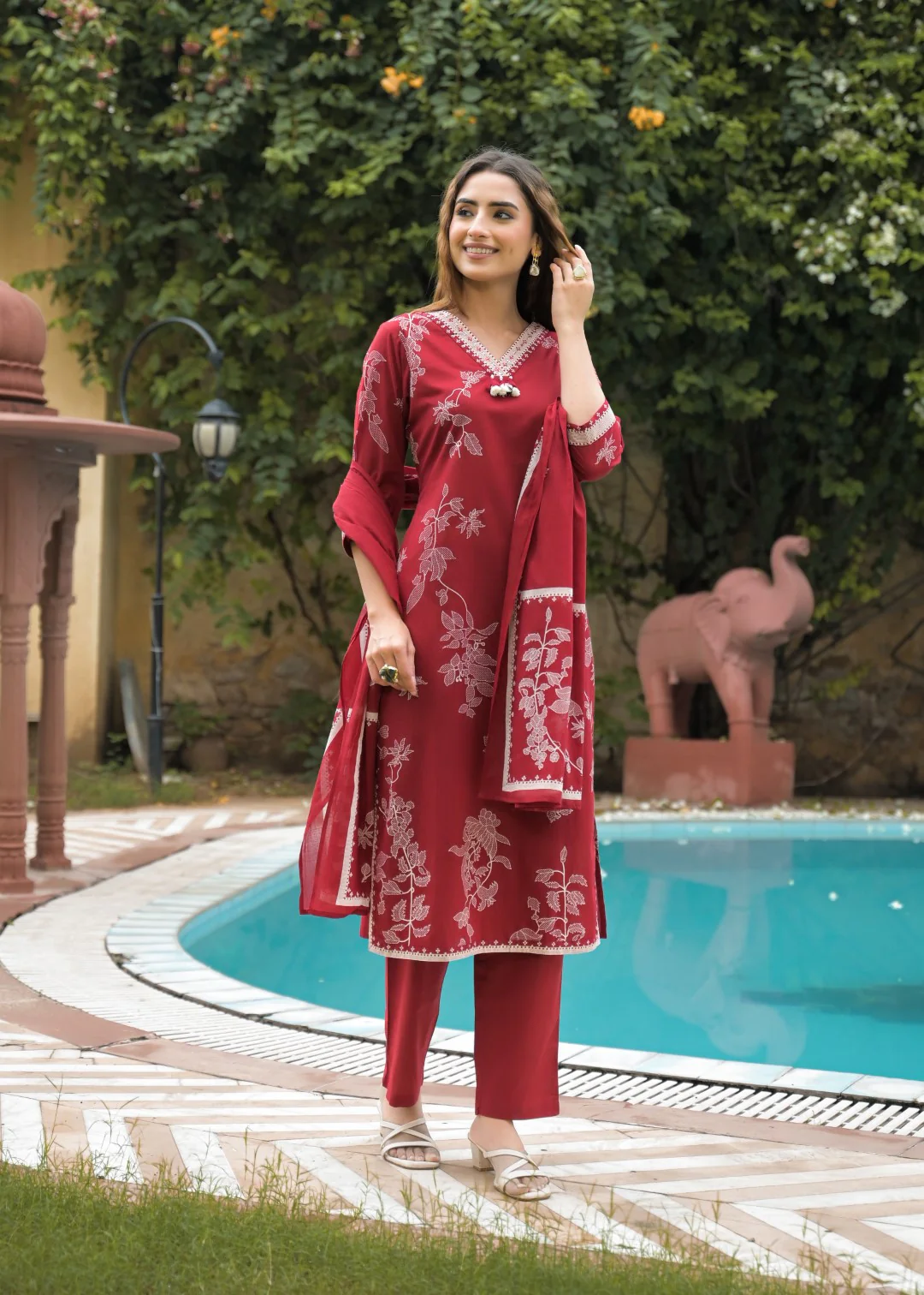 Vastu Jam Full embroidery suit set - Image 5