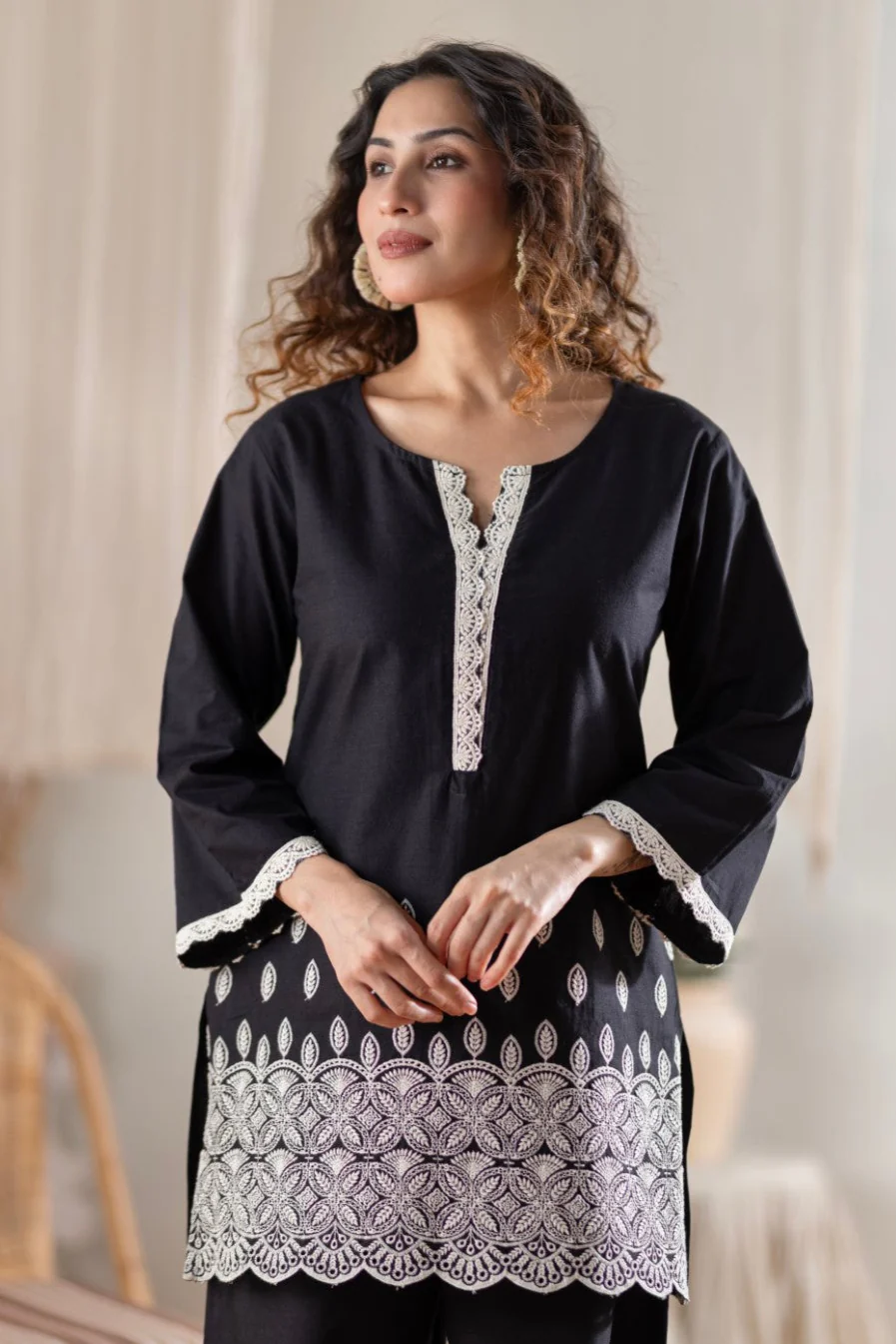 Sharad jade embroidery co-ord set - Image 2
