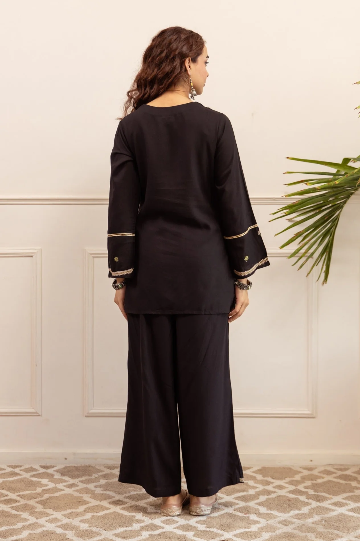 Stravi jade embroidery co-ord set - Image 3