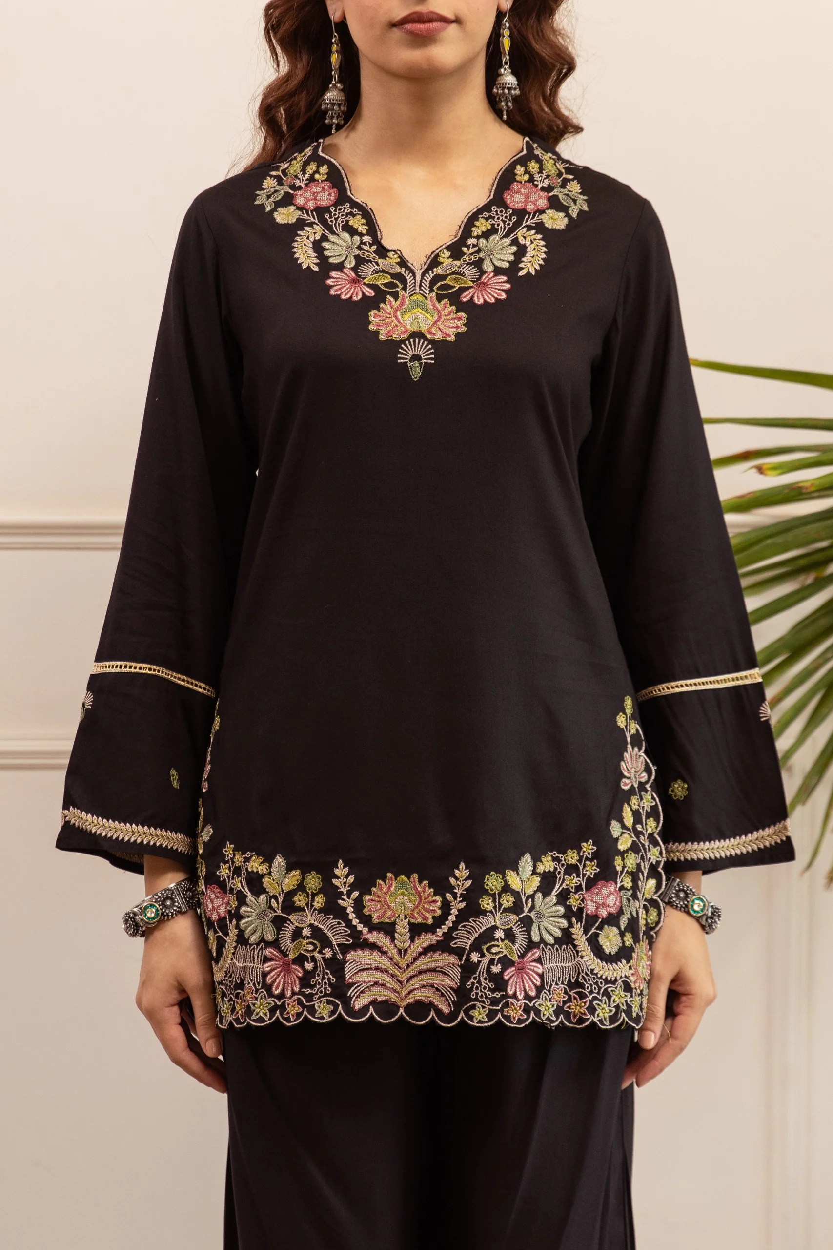 Stravi jade embroidery co-ord set - Image 4