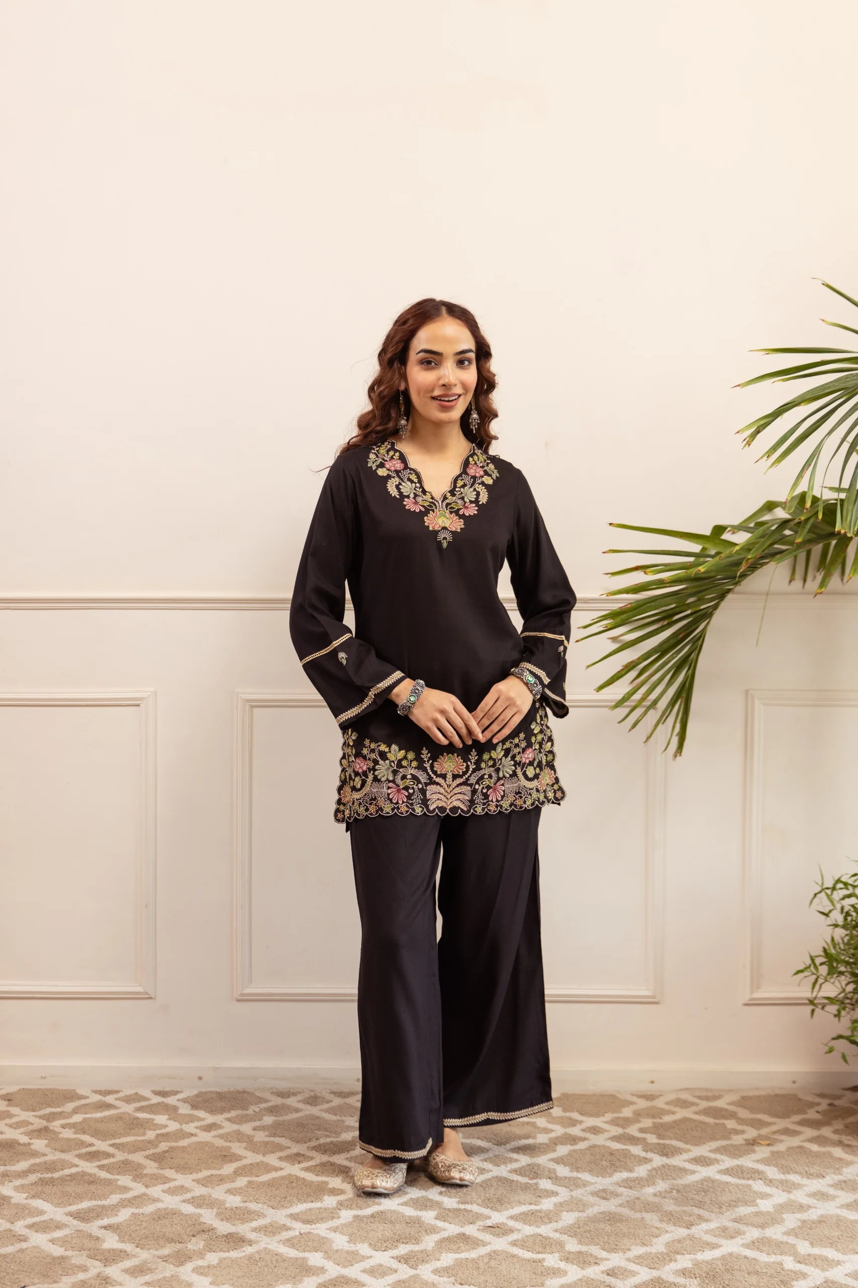Stravi jade embroidery co-ord set - Image 7