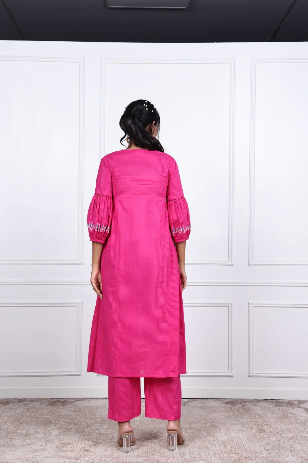 Soro Rani Embroidery Cotton Kurta Pant Set - Image 4