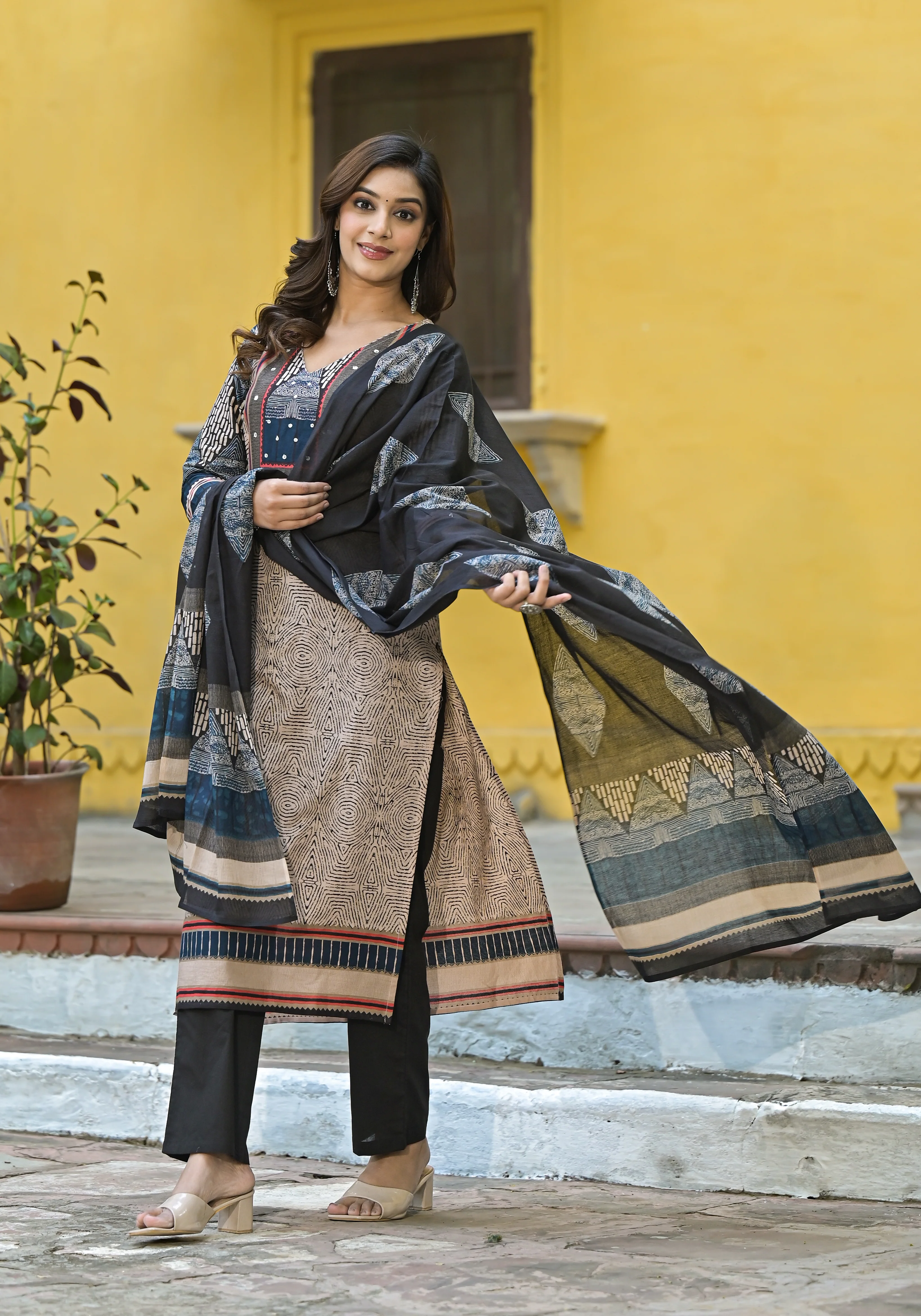 Bodhi Lapis Cotton Suit Set - Image 4