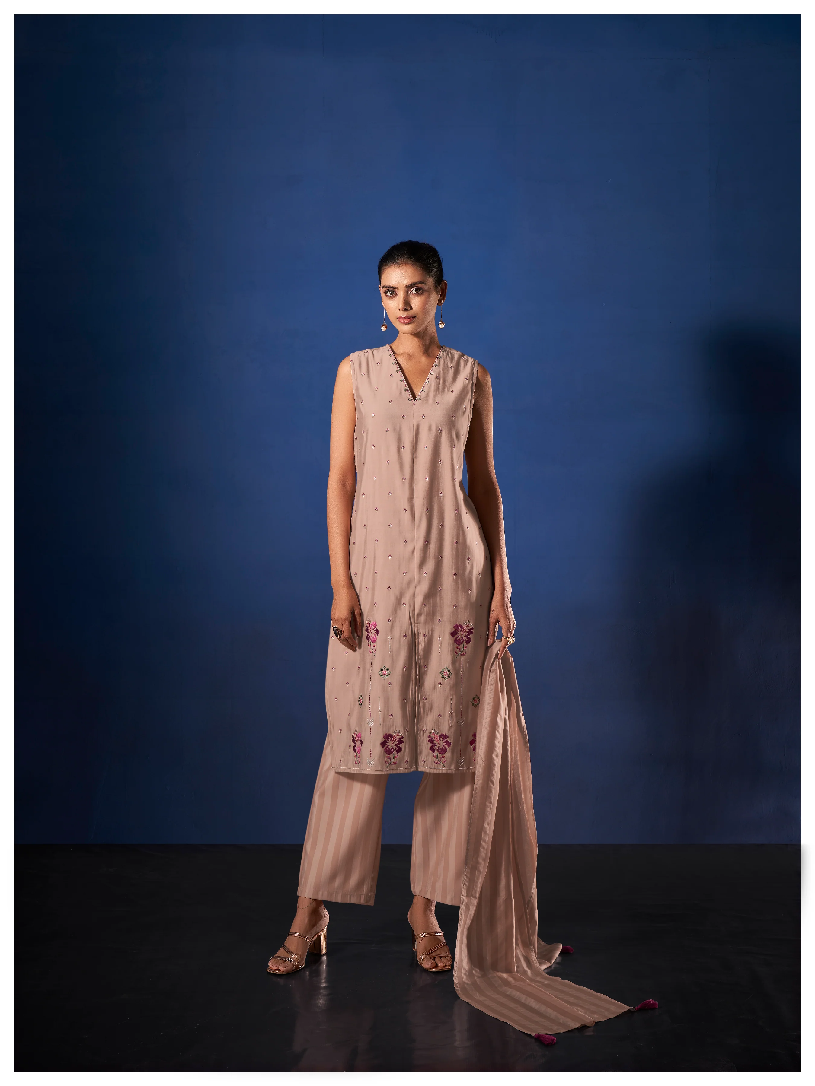 Alena Tan Work Co-ord Set comes with Stole - Image 9