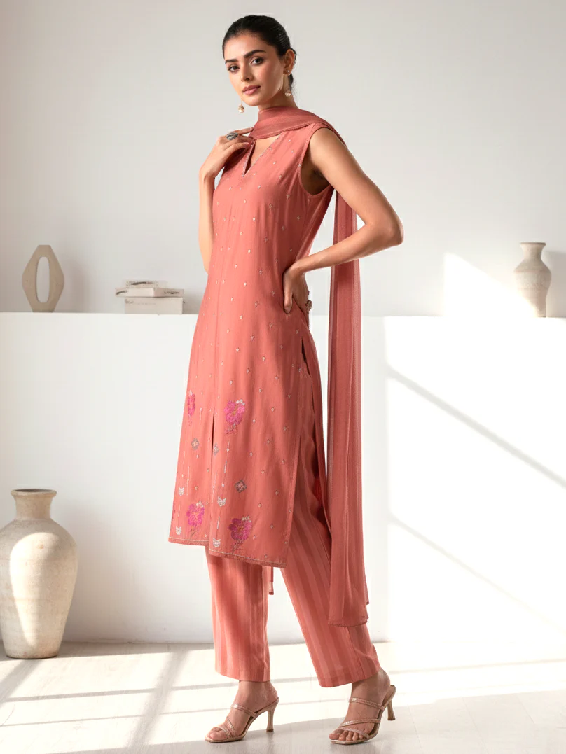 Alena Rust Work Co-ord Set comes with Stole - Image 3