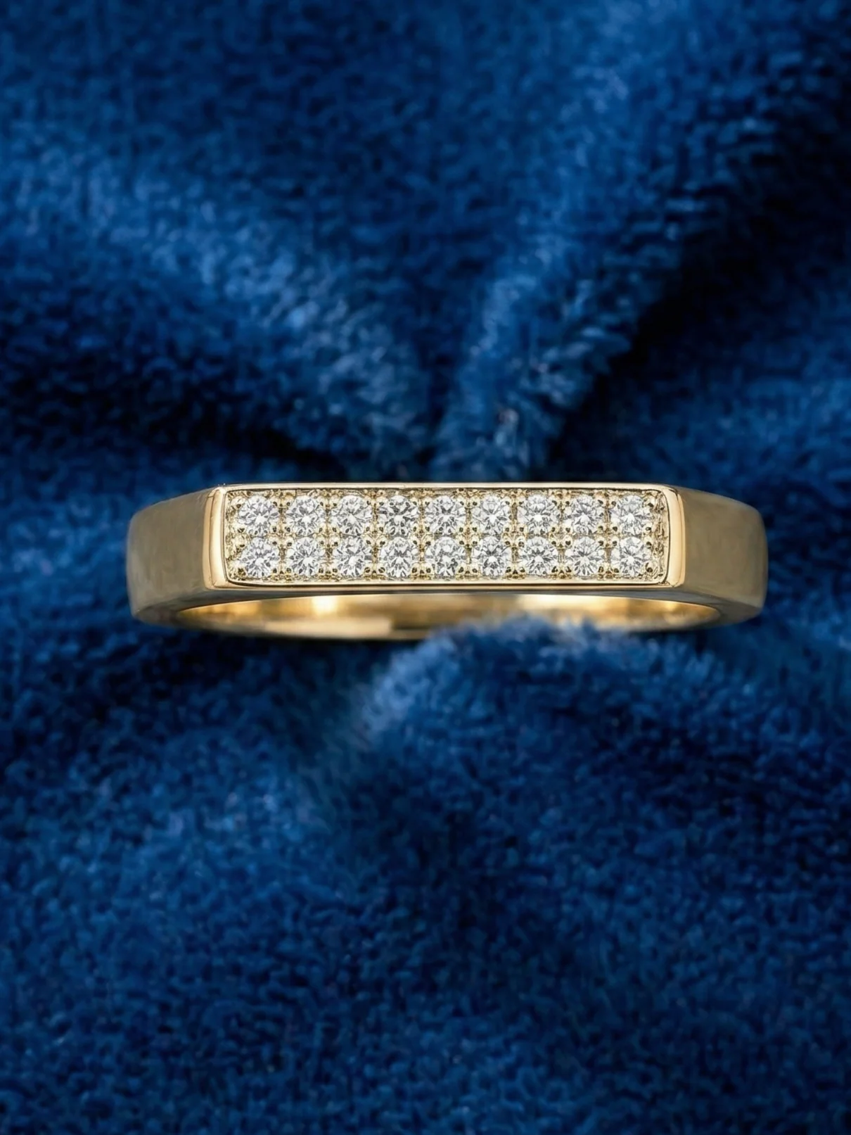 Rivaaz Royale Diamond Ring - Image 4